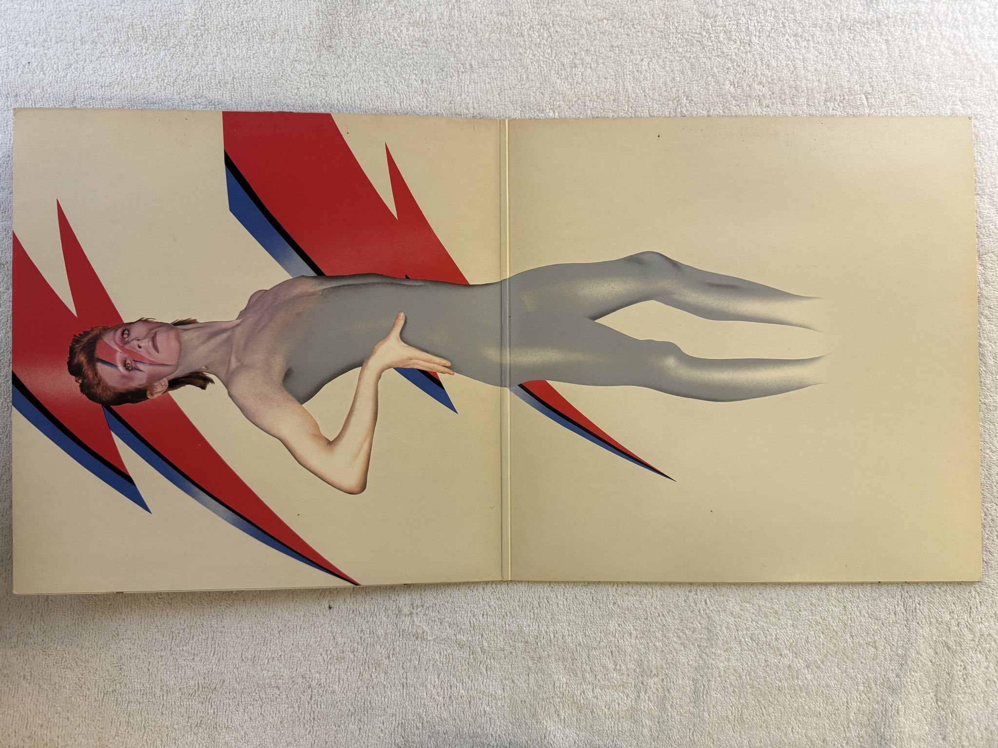 Omslagsbild för skivan DAVID BOWIE aladdin Sane LP -73 Ger RCA LSP 4852