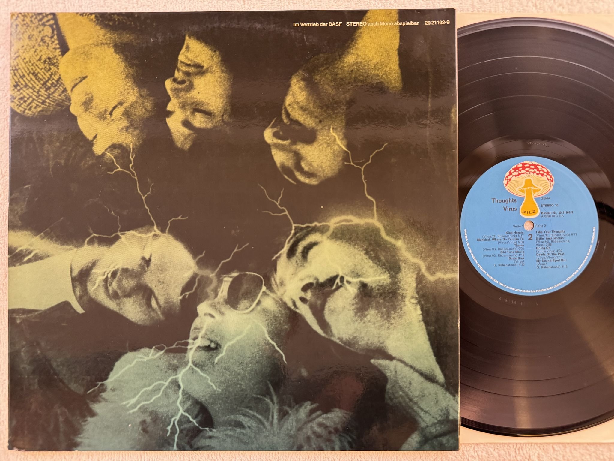 Omslagsbild för skivan VIRUS thoughts LP -71 Ger PILZ 20 21102-9 *** RARE KRAUT / PROG ***