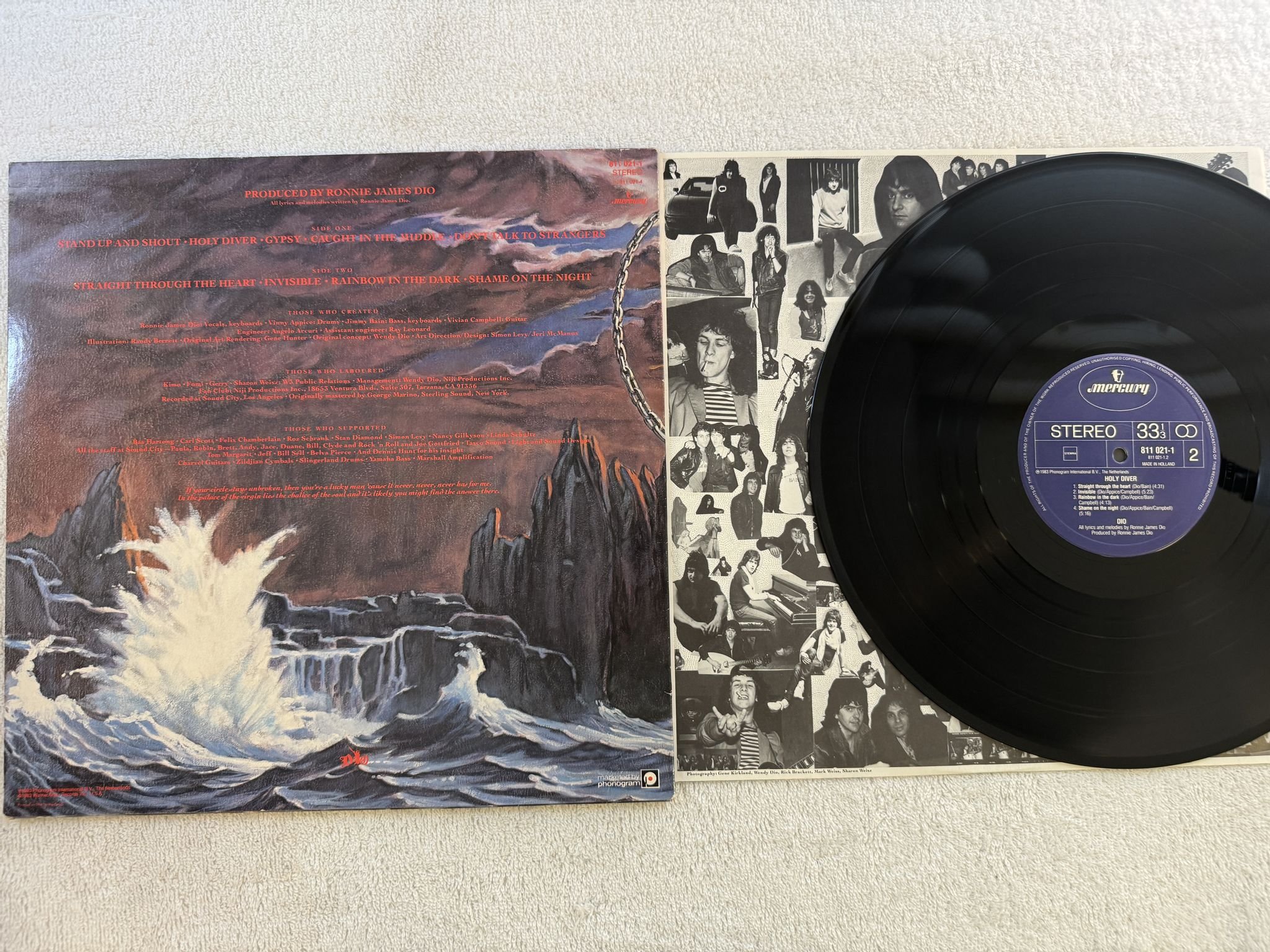 Omslagsbild för skivan DIO holy diver LP -83 Hol MERCURY 811 021-1 *** Classic ****