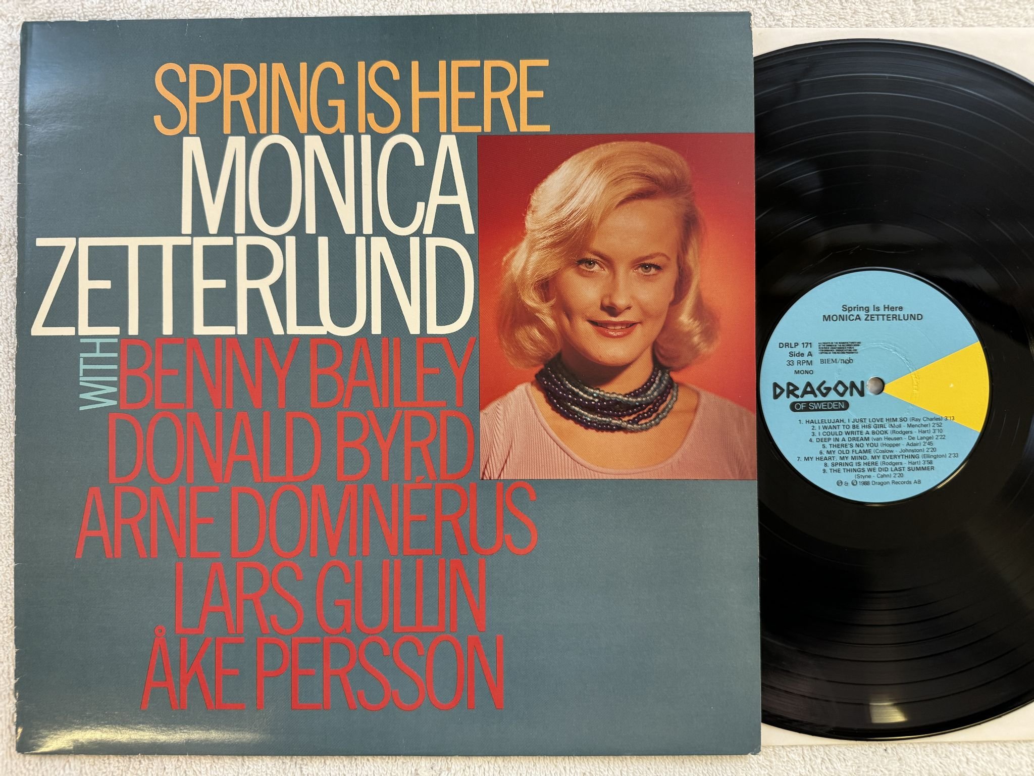 Omslagsbild för skivan MONICA ZETTERLUND spring is here LP -88 Swe DRAGON DRLP 171