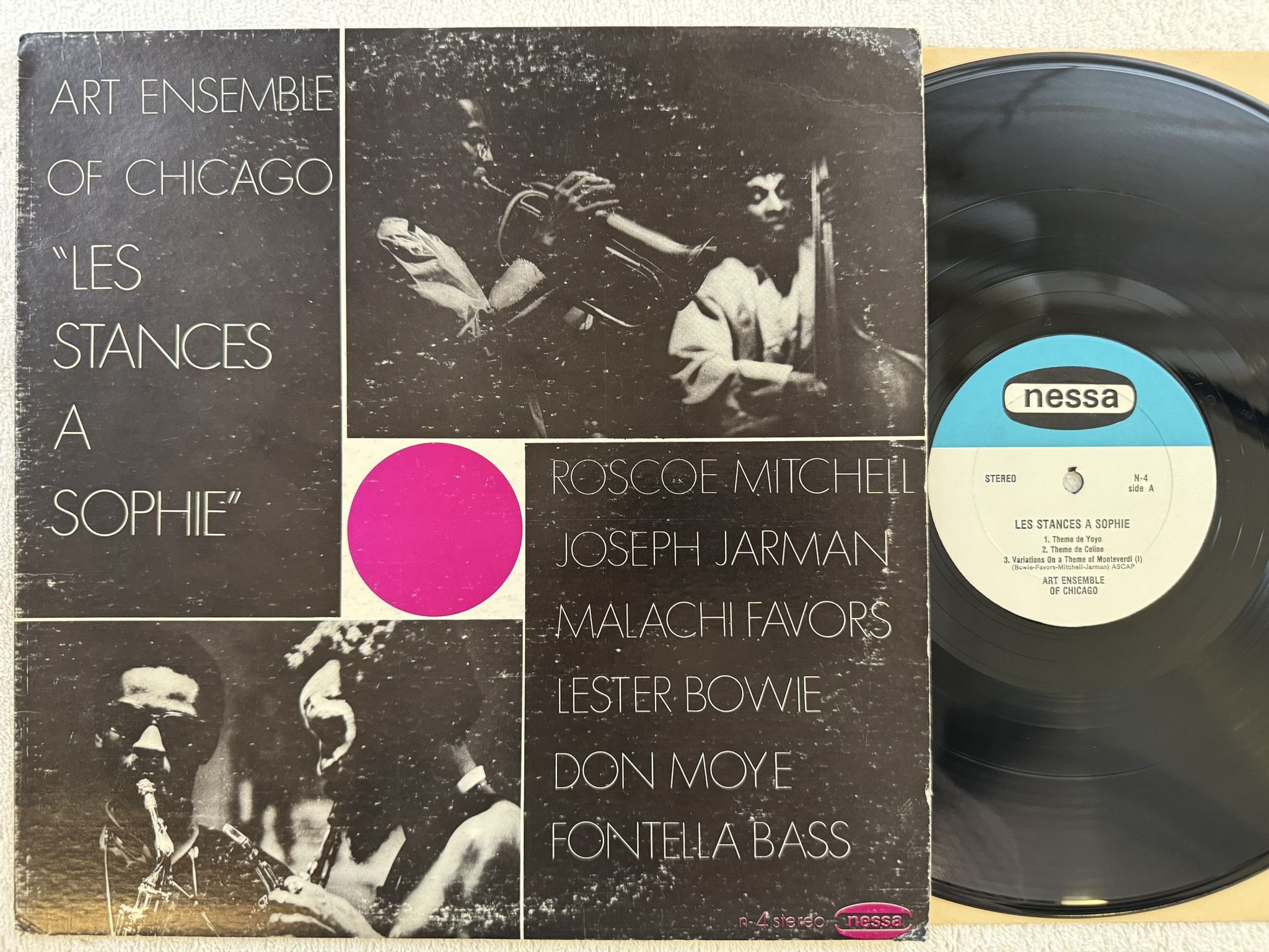 Omslagsbild för skivan ART ENSEMBLE OF CHICAGO les stances a sophie LP US NESSA N-4 ** Theme de yoyo **