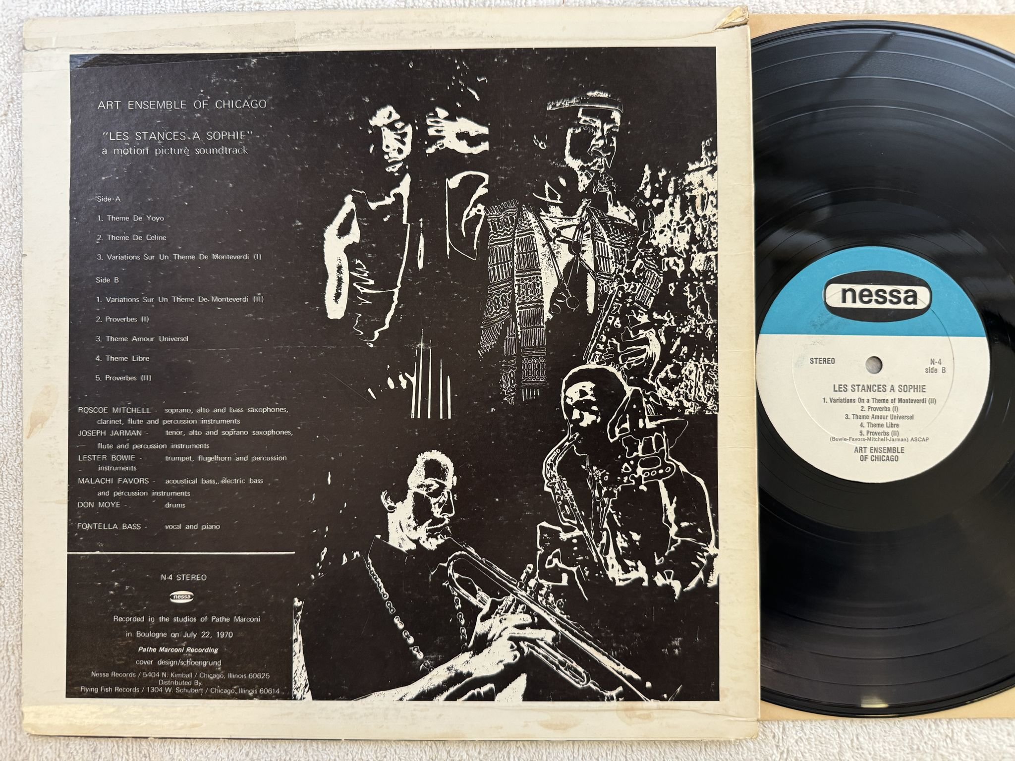 Omslagsbild för skivan ART ENSEMBLE OF CHICAGO les stances a sophie LP US NESSA N-4 ** Theme de yoyo **