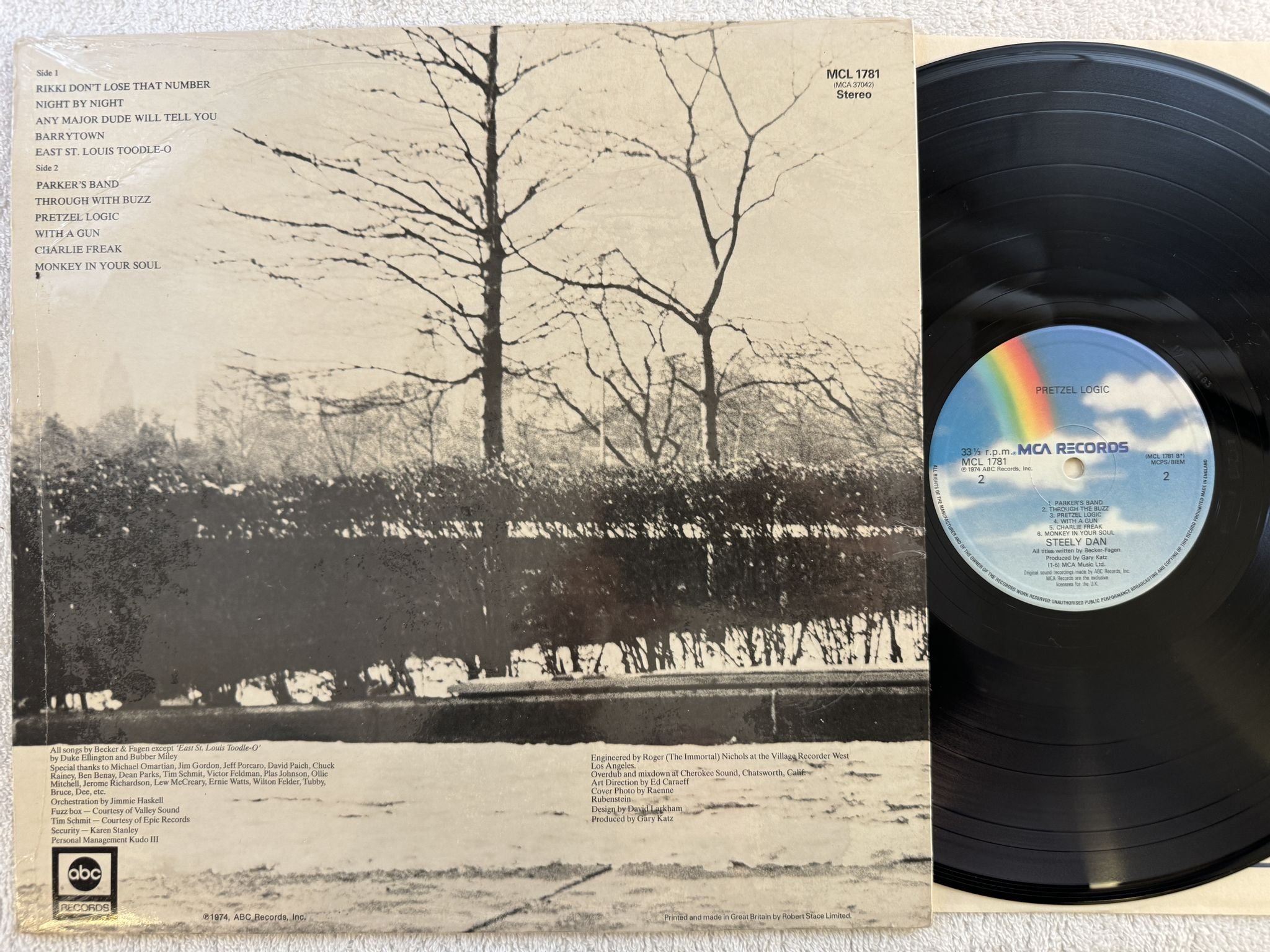 Omslagsbild för skivan STEELY DAN pretzel logic LP UK MCA MCL 1781
