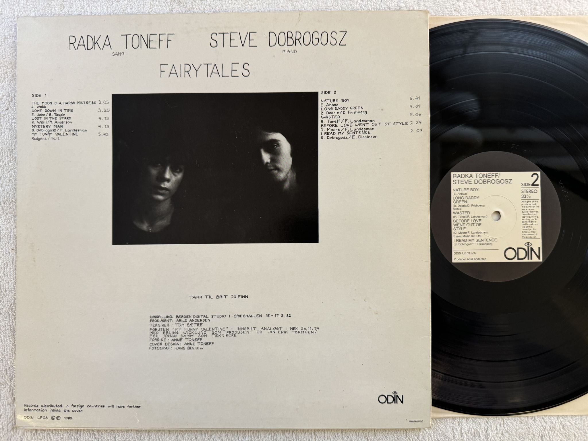 Omslagsbild för skivan RADKA TONEFF / STEVE DOBROGOSZ fairytails LP -82 Nor ODIN LP03