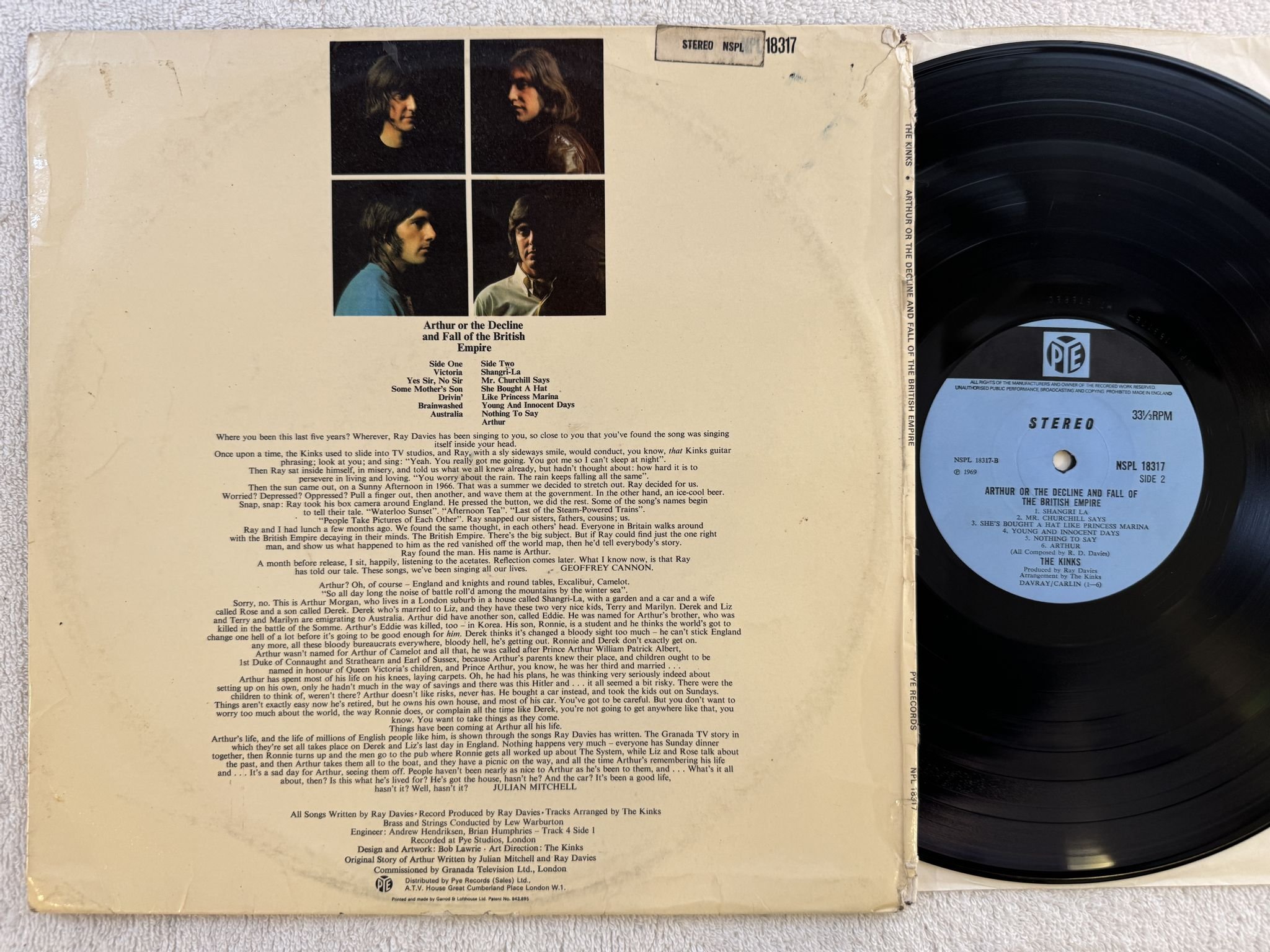 Omslagsbild för skivan THE KINKS Arthur Or The Decline And Fall Of The British Empire LP -69 UK