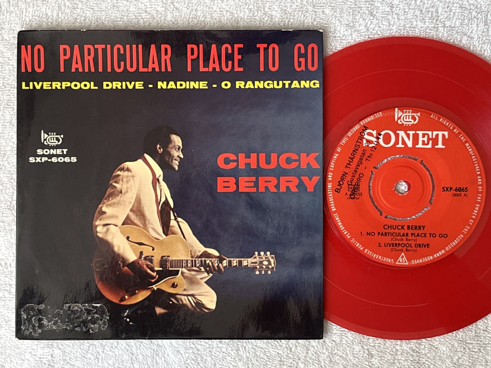 Omslagsbild för skivan CHUCK BERRY No Particular Place To Go 7"ep -64 Swe SONET SXP-6065 * RED VINYL *