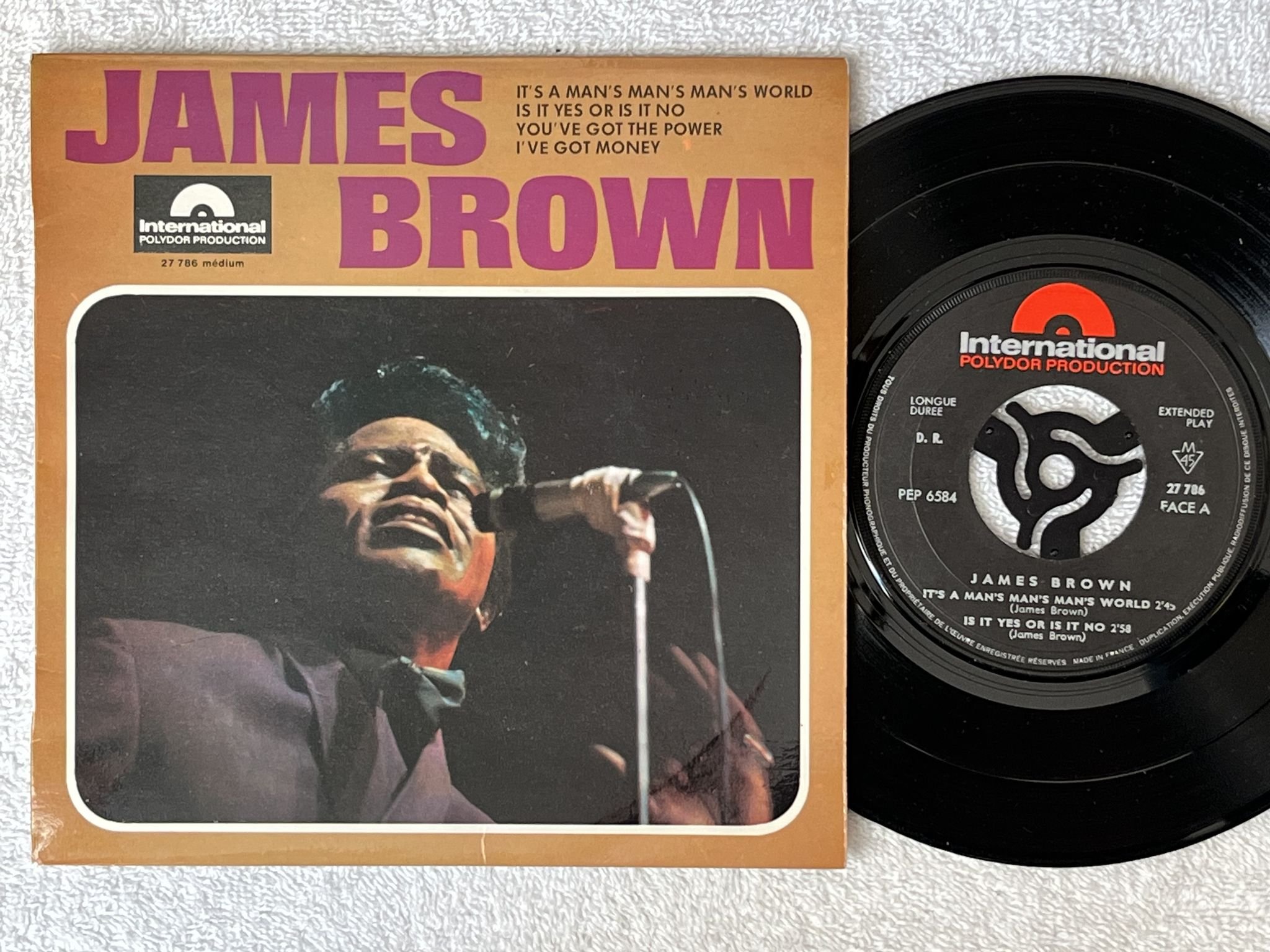 Omslagsbild för skivan JAMES BROWN it's a man's man's man's world 7"ep Fra INT POLYDOR 27 786