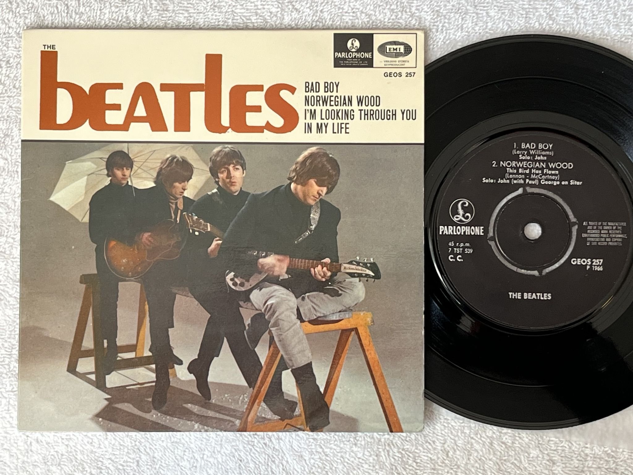 Omslagsbild för skivan THE BEATLES bad boy 7"ep Swe PARLOPHONE GEOS 257