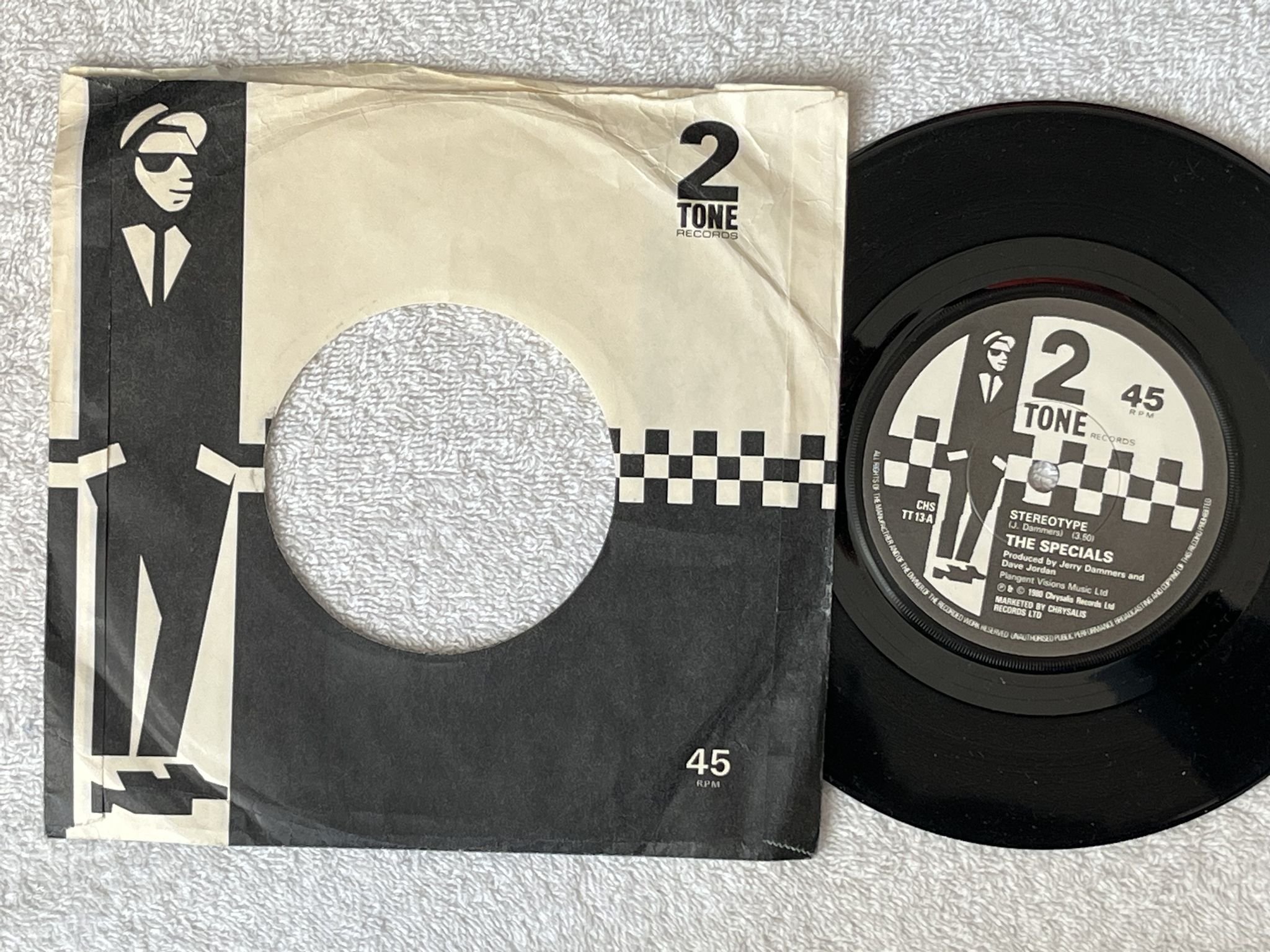 Omslagsbild för skivan THE SPECIALS international jet set 7" -80 UK TWO-TONE CHS TT13