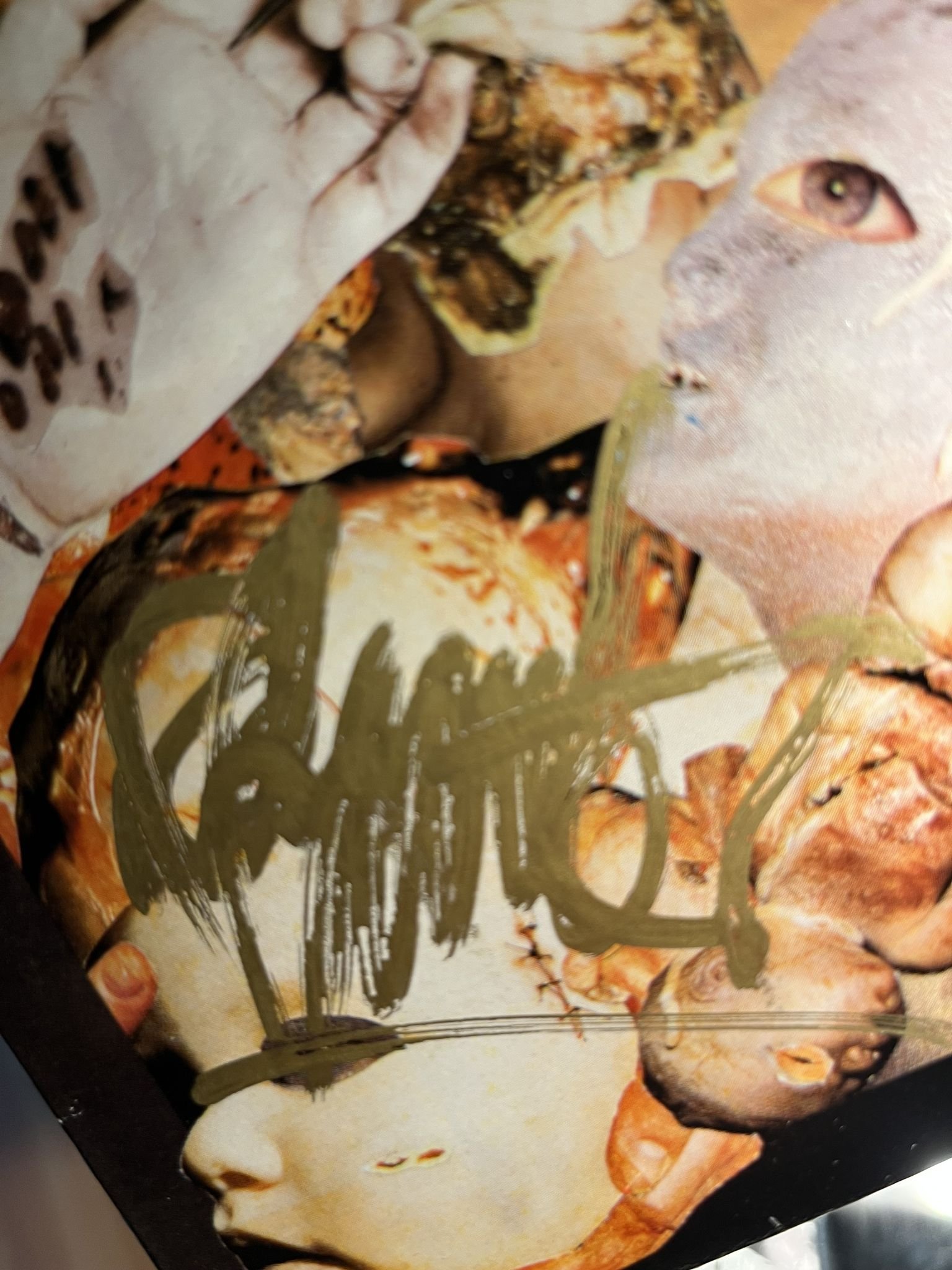 Omslagsbild för skivan CARCASS Reek Of Putrefaction LP -88 UK EARACHE MOSH 6 ** SIGNED BY 3 MEMBERS **