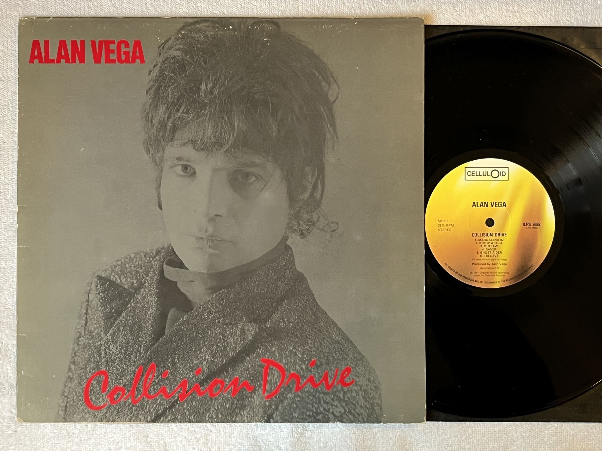 Omslagsbild för skivan ALAN VEGA collision drive LP -81 UK CELLULOID ILPS 9692