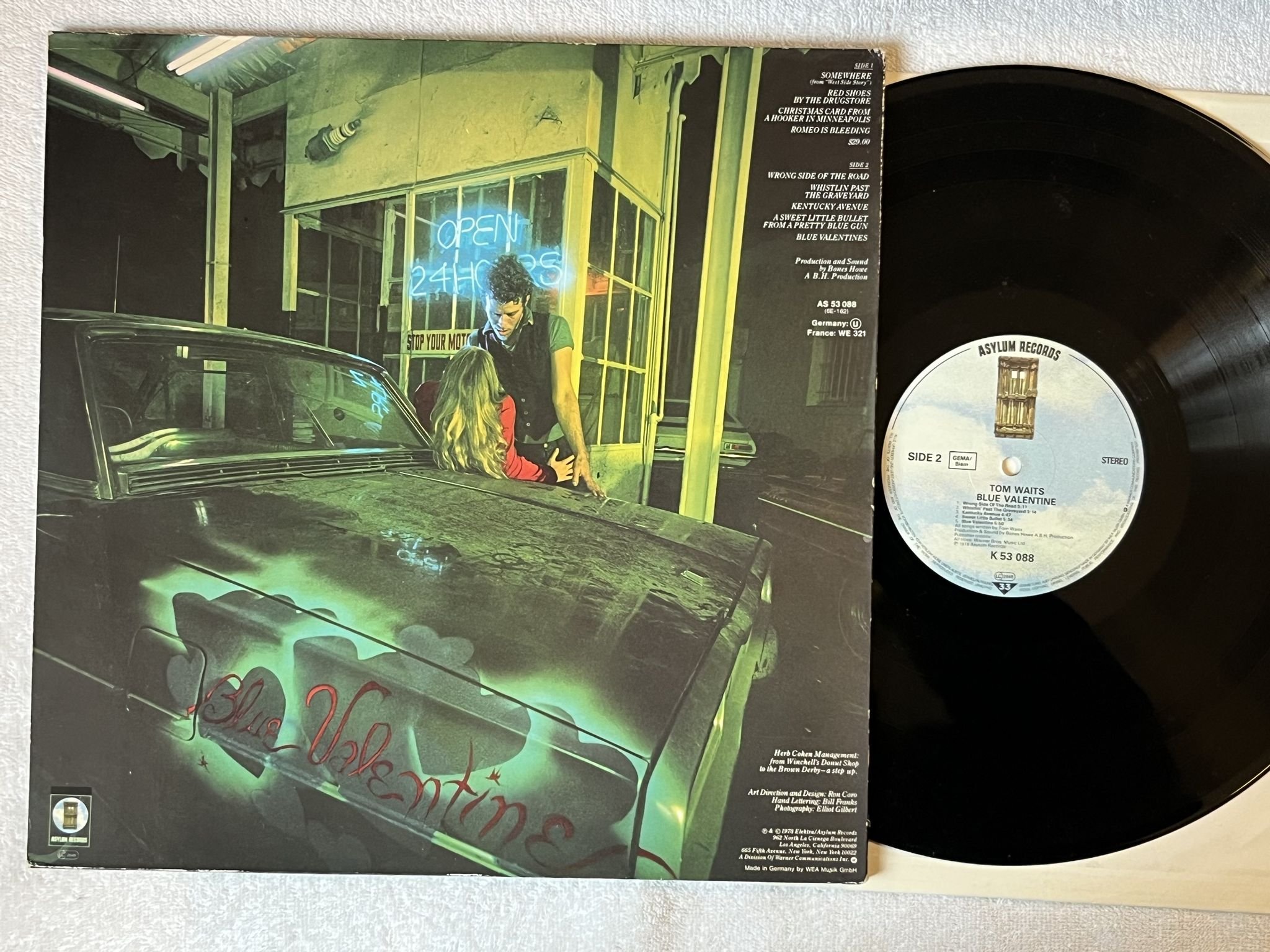 Omslagsbild för skivan TOM WAITS blue valentine LP -78 Ger ASYLUM K 53088