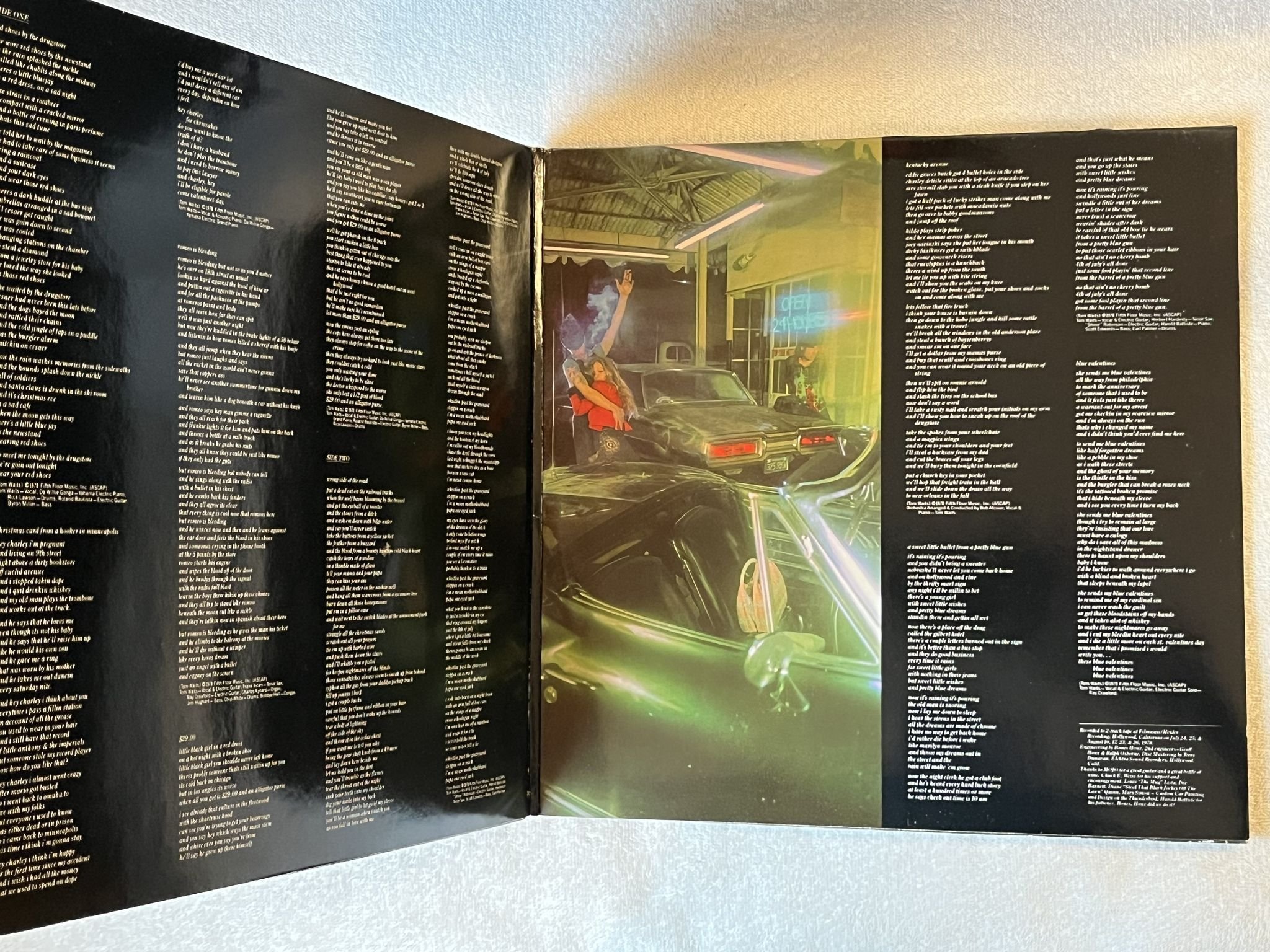 Omslagsbild för skivan TOM WAITS blue valentine LP -78 Ger ASYLUM K 53088