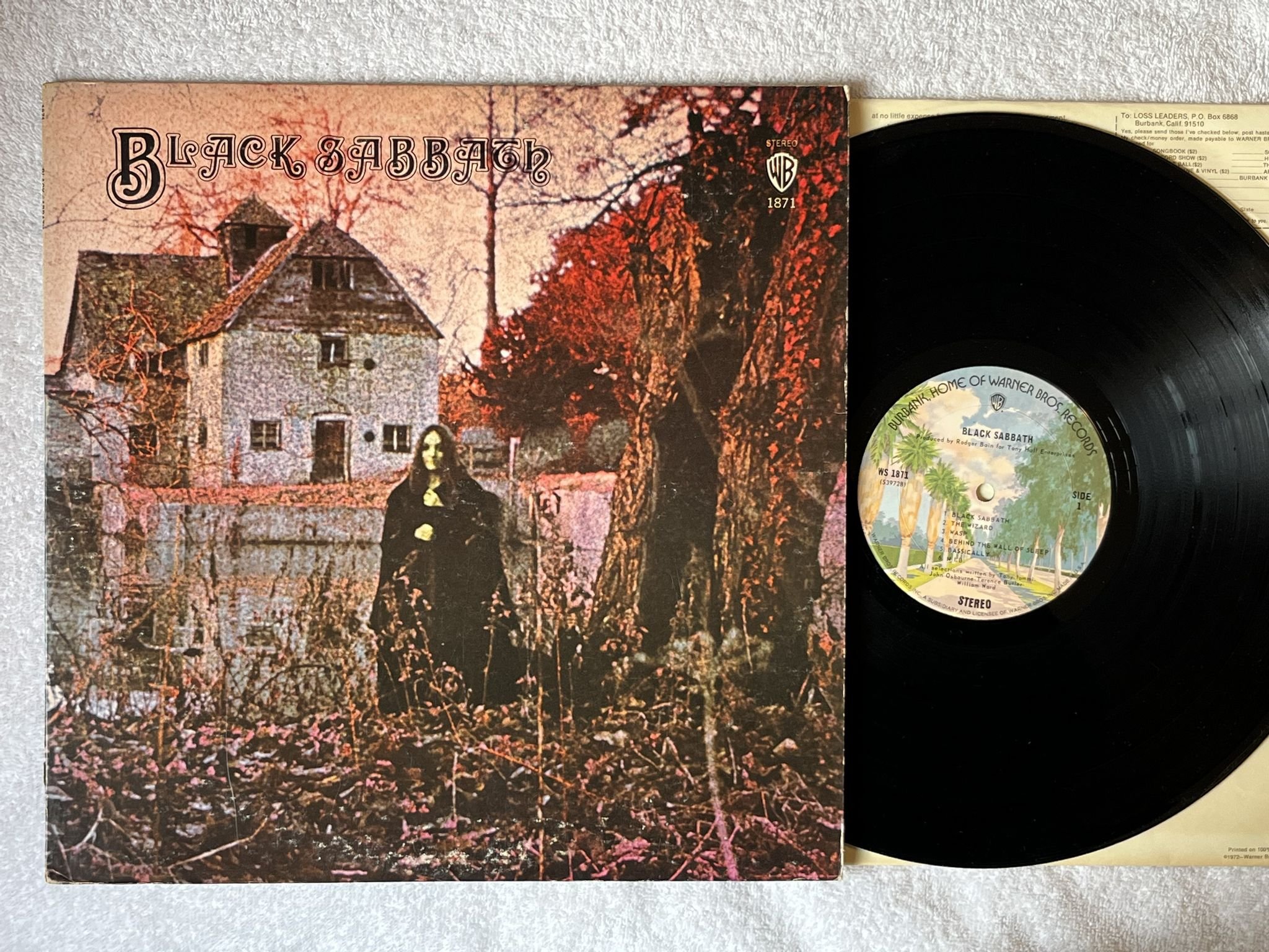Omslagsbild för skivan BLACK SABBATH s/t LP US WARNER BROS WS 1871