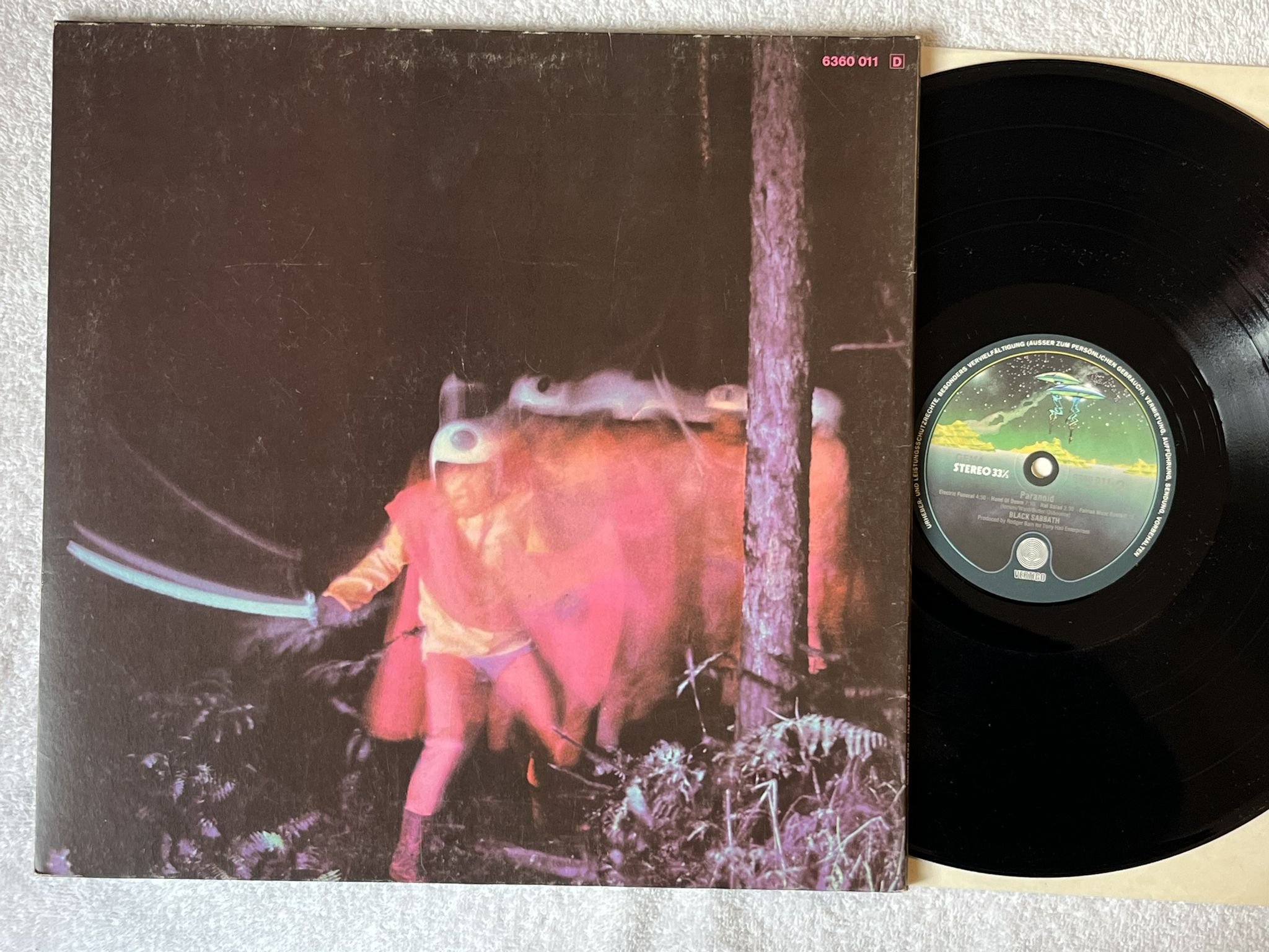 Omslagsbild för skivan BLACK SABBATH paranoid LP Ger VERTIGO space ship 6360011