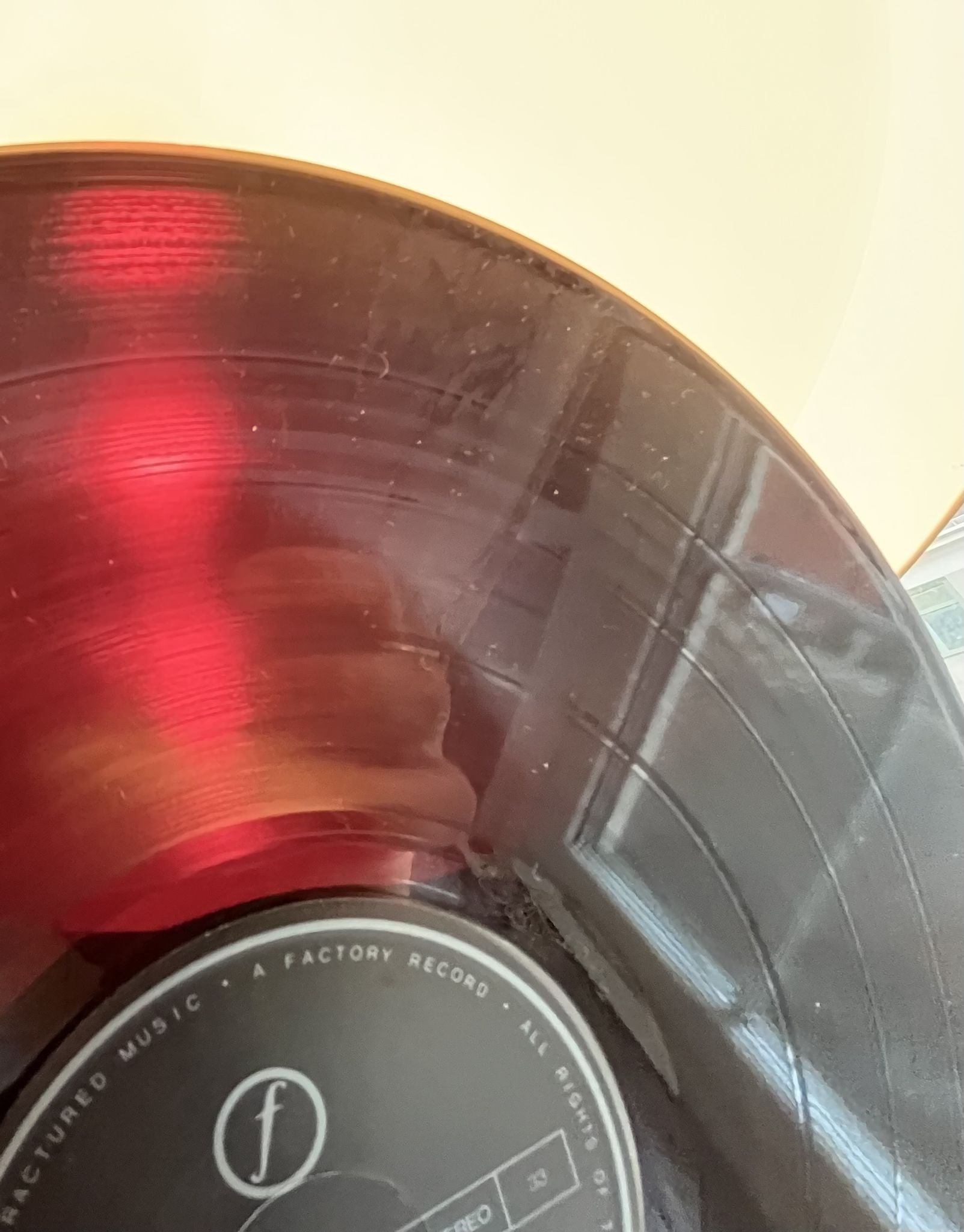 Omslagsbild för skivan JOY DIVISION closer LP -80 UK FACTORY FACT 25 *Straight Corners, Translucent*