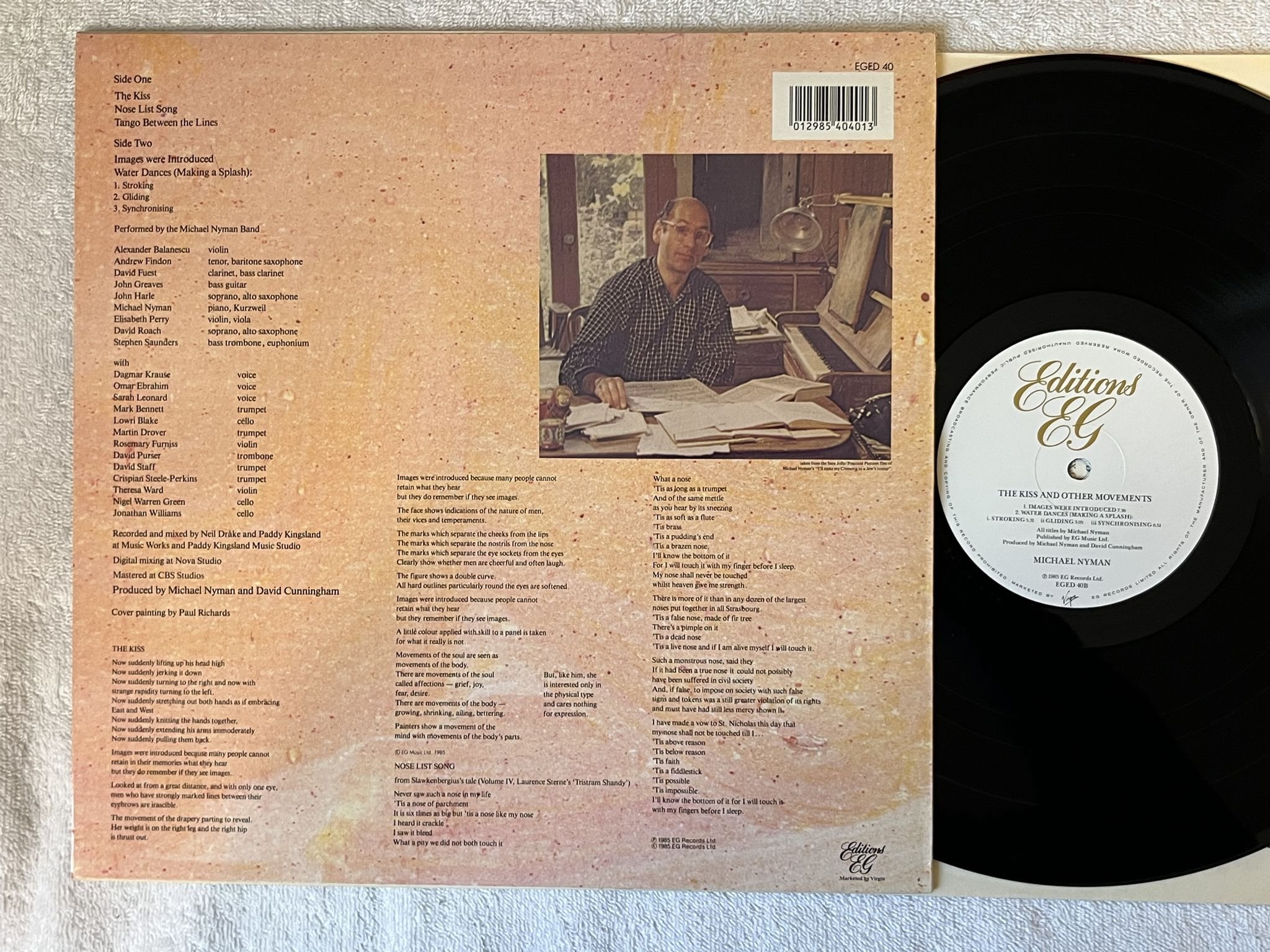 Omslagsbild för skivan MICHAEL NYMAN The Kiss And Other Movements LP re EDITIONS EG EGED 40