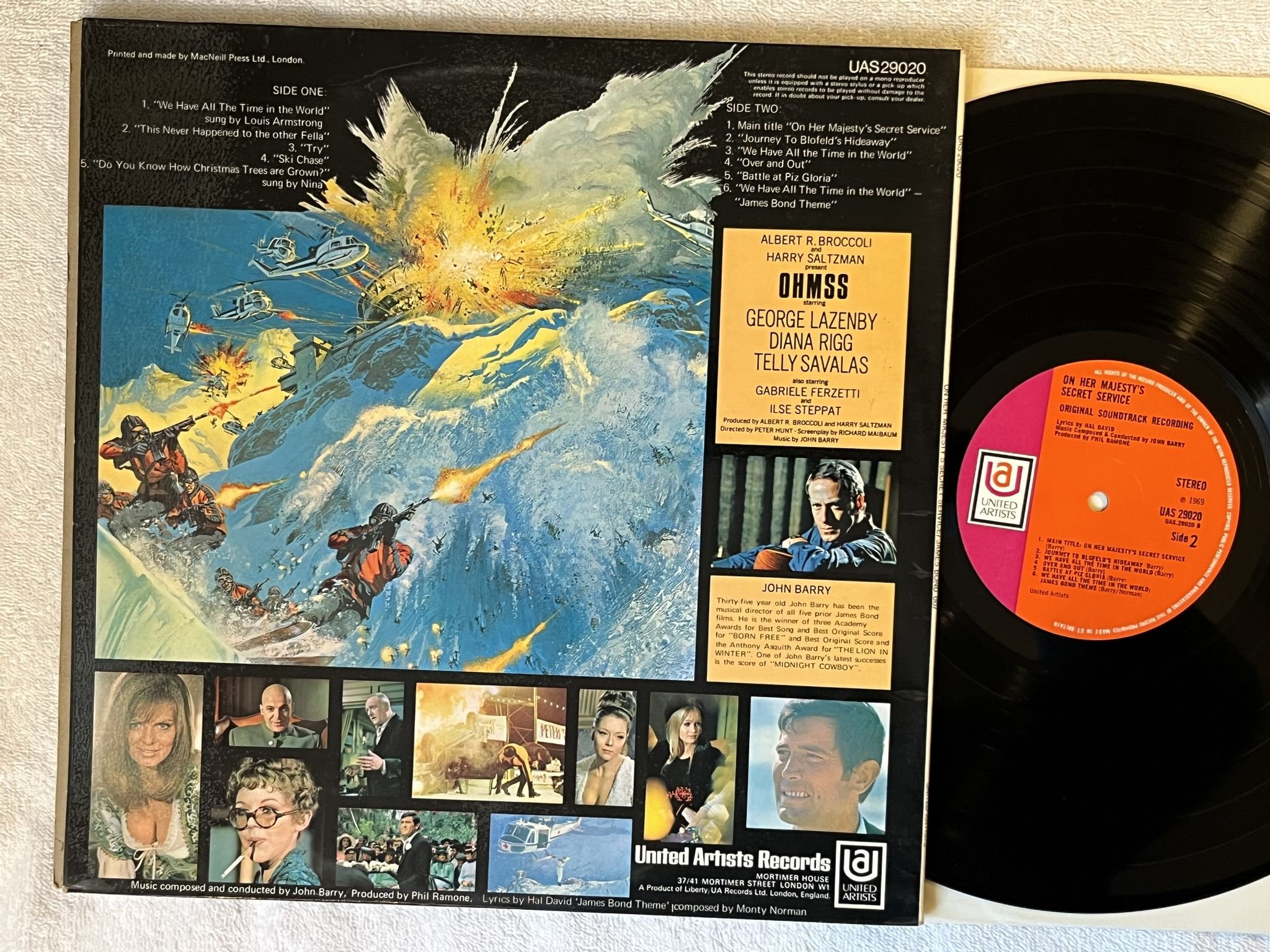 Omslagsbild för skivan ON HER MAJESTY'S SECRET SERVICE LP -69 UK UNITED ARTISTS UAS 29020