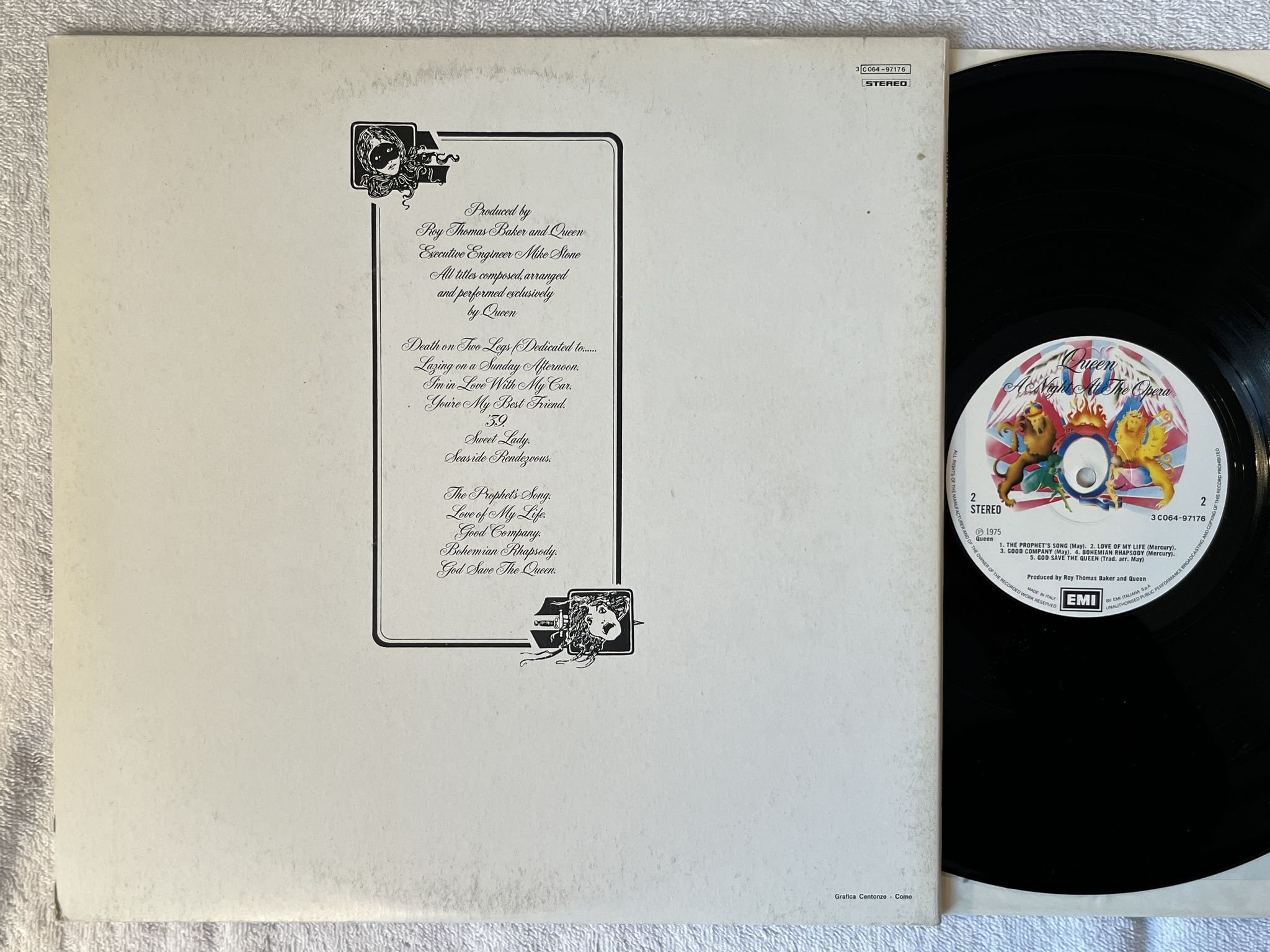 Omslagsbild för skivan QUEEN a night at the opera LP -75 Ita EMI 3 C064-97176