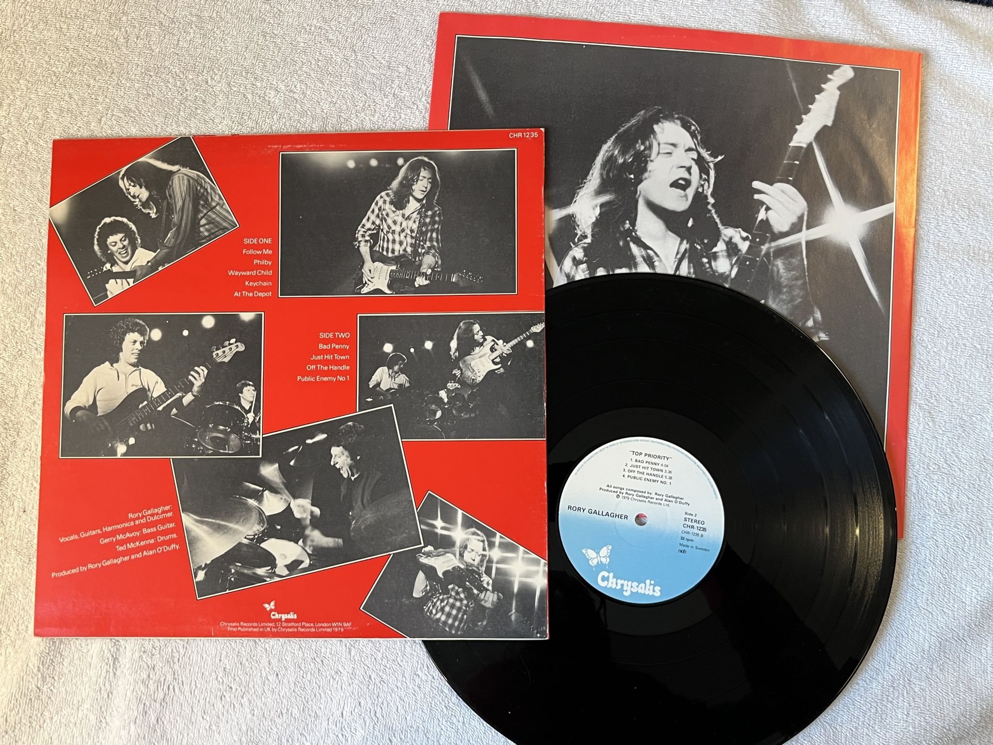 Omslagsbild för skivan RORY GALLAGHER top priority LP -79 ncb CHRYSALIS CHR 1235
