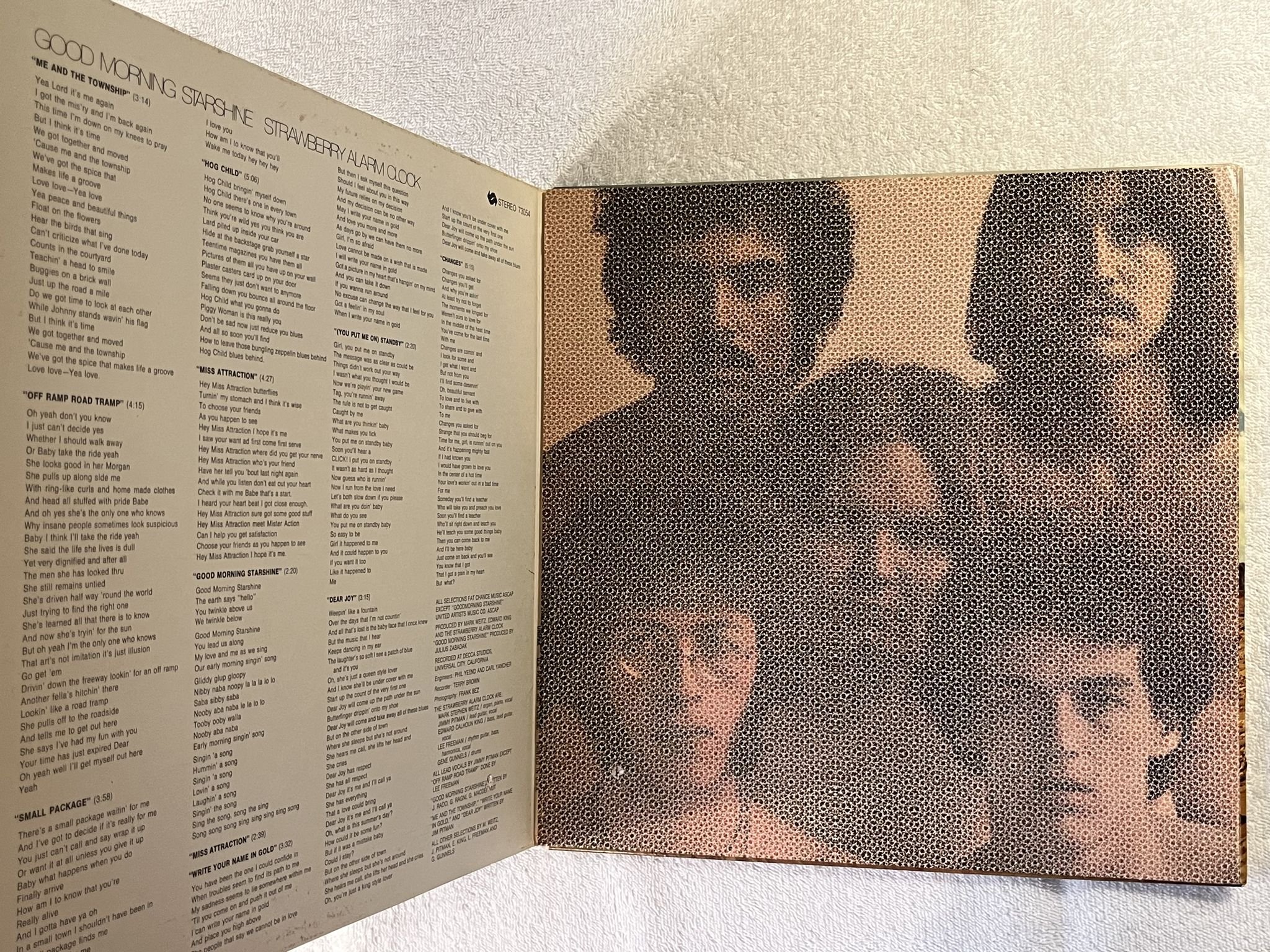 Omslagsbild för skivan STRAWBERRY ALARM CLOCK Good Morning Starshine LP -69 US UNI 73054 ** PSYCH **
