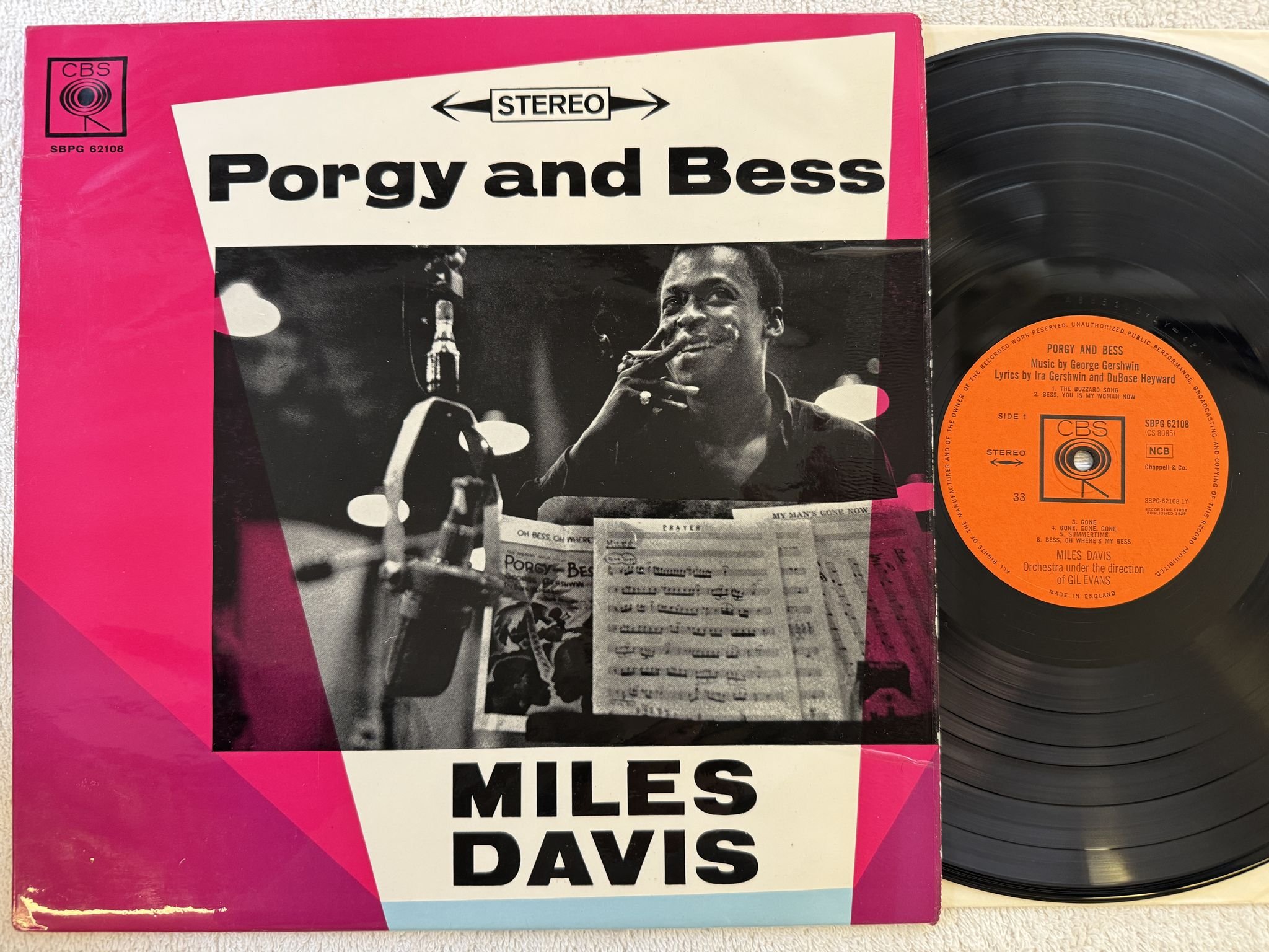 Omslagsbild för skivan MILES DAVIS Porgy and Bess LP UK CBS SBPG 62108 *** 33 ON LABELS ***