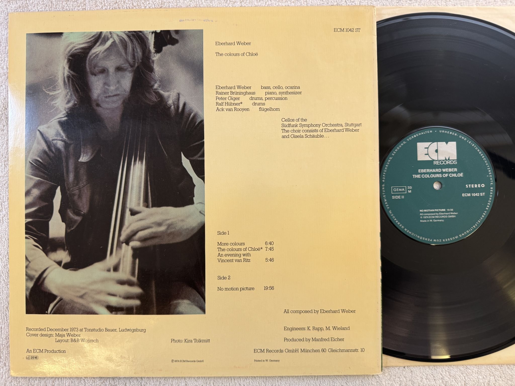 Omslagsbild för skivan EBERHARD WEBER The Colours Of Chloë LP -74 Ger ECM 1042 ST