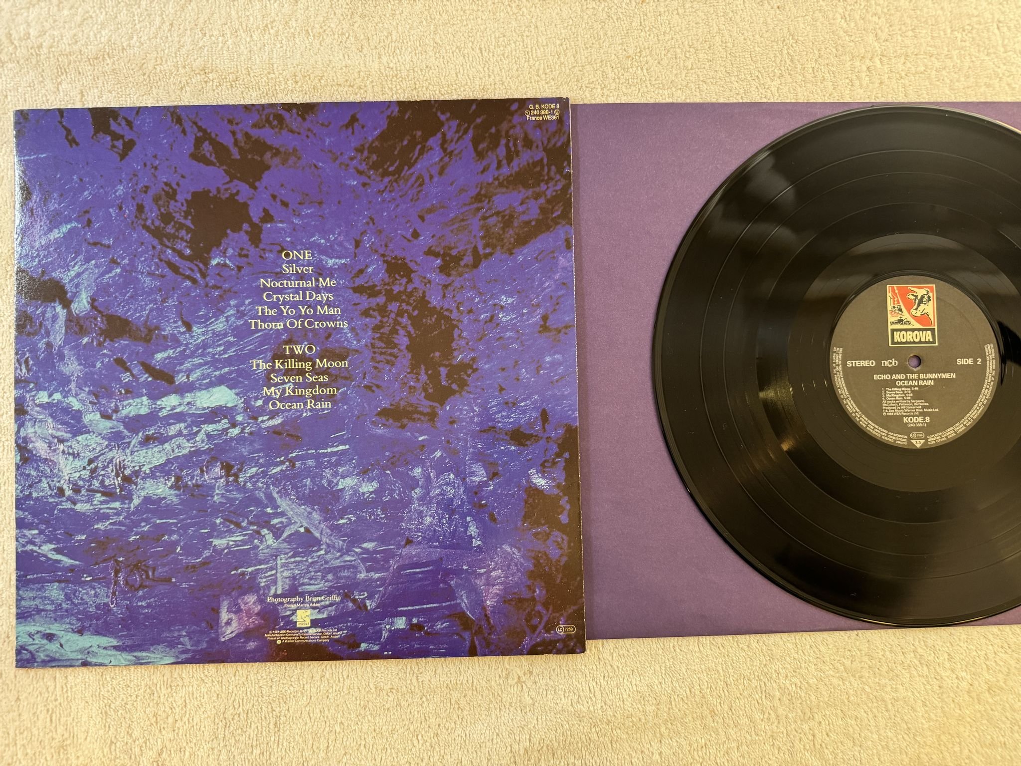 Omslagsbild för skivan ECHO AND THE BUNNYMEN Ocean Rain LP -84 ncb KOROVA KODE 8