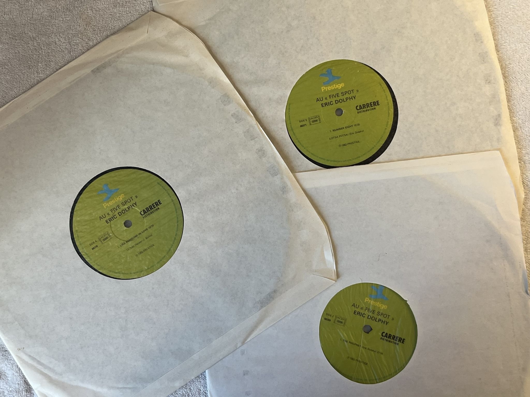 Omslagsbild för skivan ERIC DOLPHY Au "Five Spot" 3xLP box set CARRERE / PRESTIGE 68 369/71