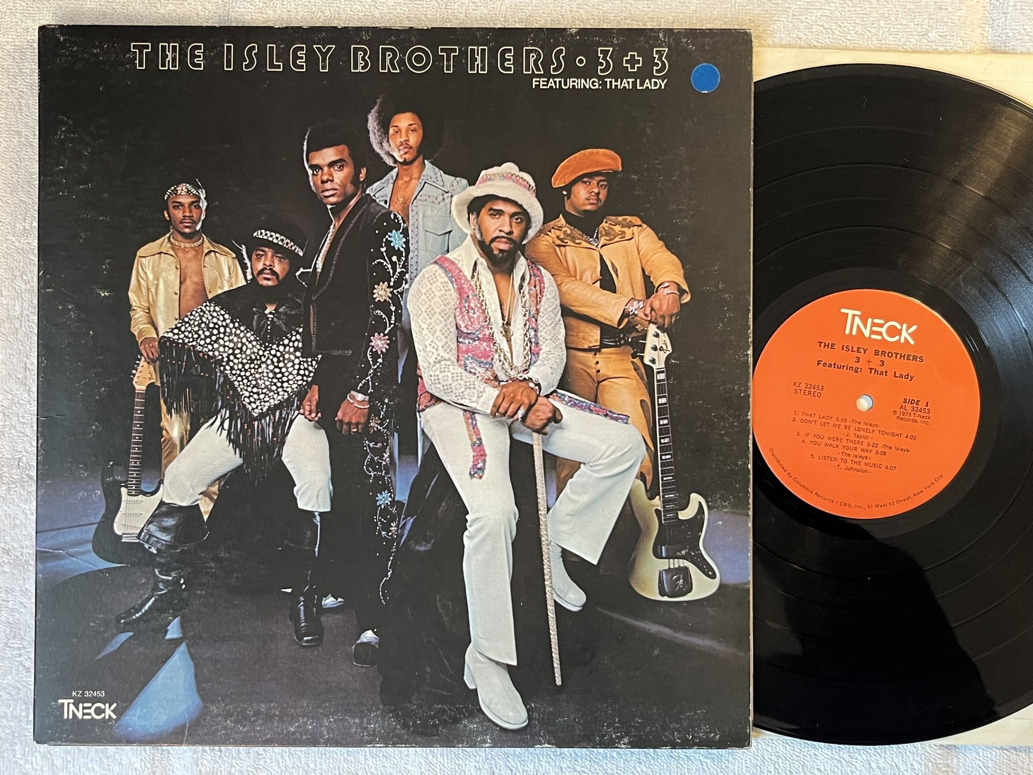 Omslagsbild för skivan ISLEY BROTHERS 3 + 3 LP -73 US TNECK KZ 32453 ** SUMMER BREEZE **