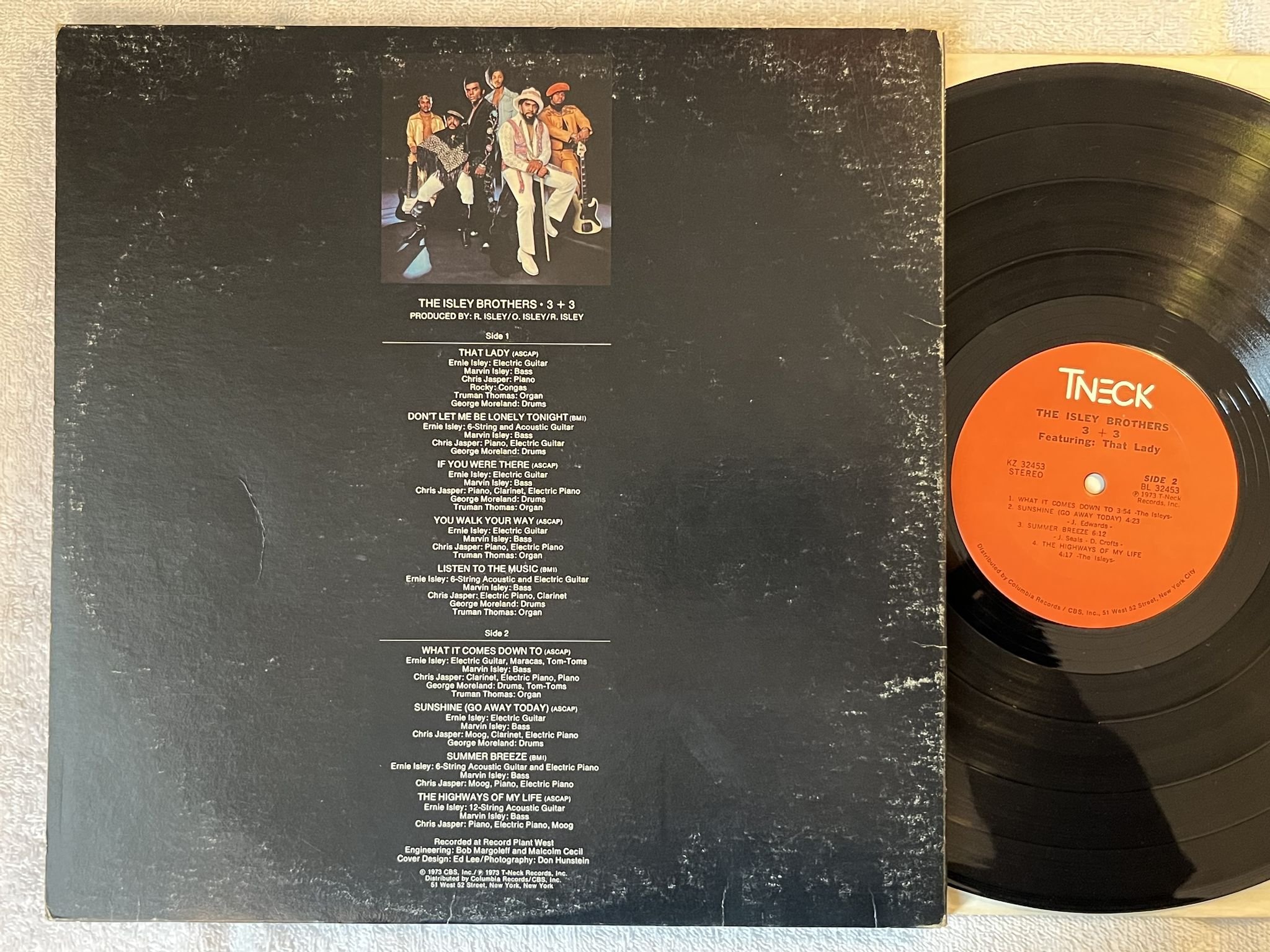 Omslagsbild för skivan ISLEY BROTHERS 3 + 3 LP -73 US TNECK KZ 32453 ** SUMMER BREEZE **