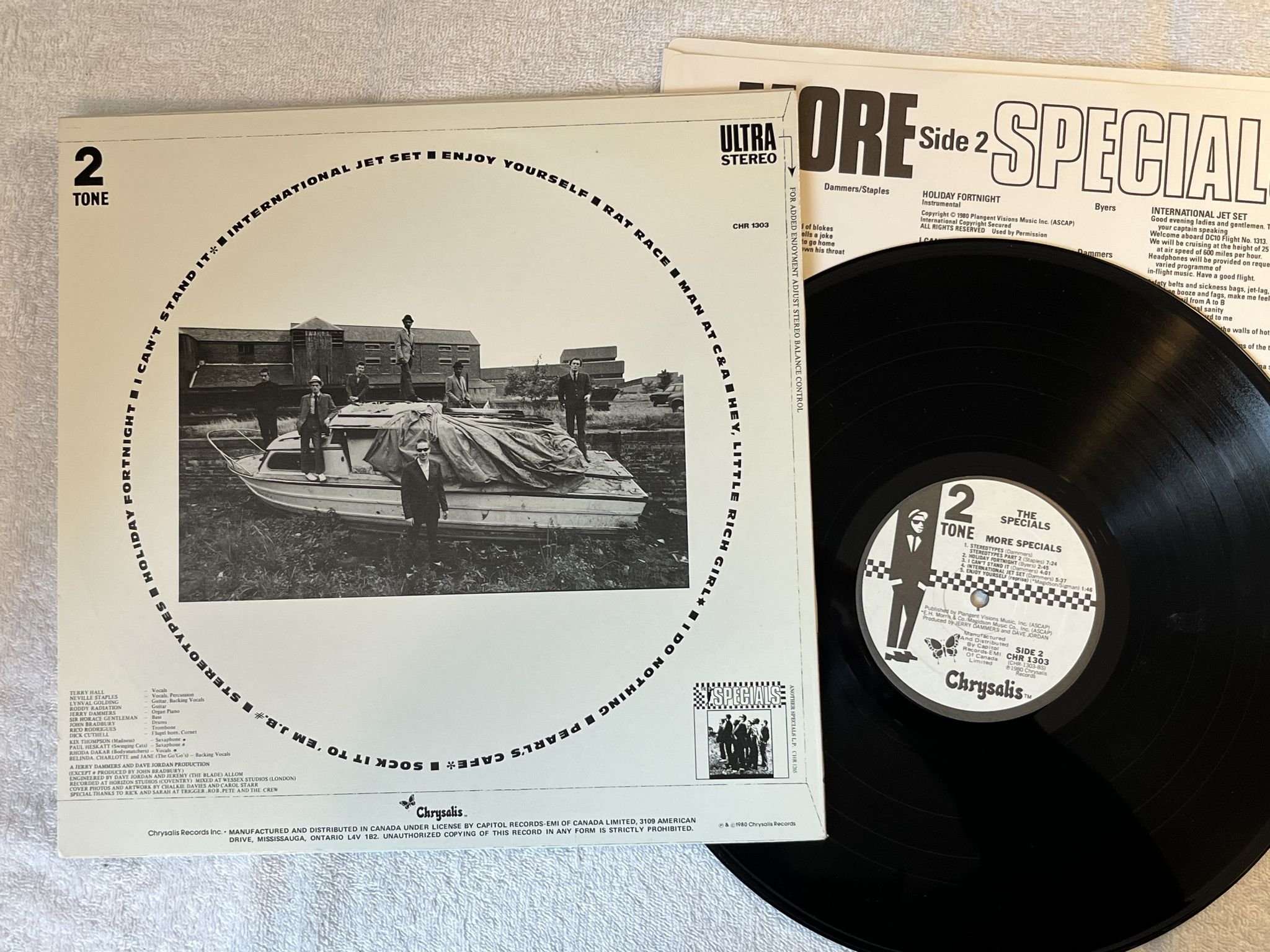 Omslagsbild för skivan THE SPECIALS more specials LP -80 Can CHRYSALIS CHR 1303