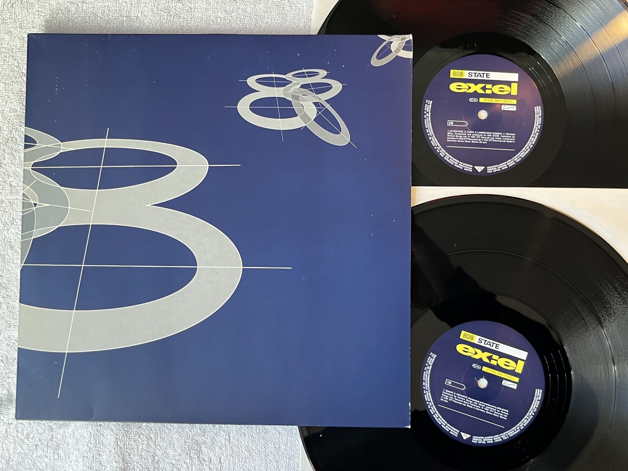 Omslagsbild för skivan 808 STATE ex:el 2xLP -91 ZTT 9031739131