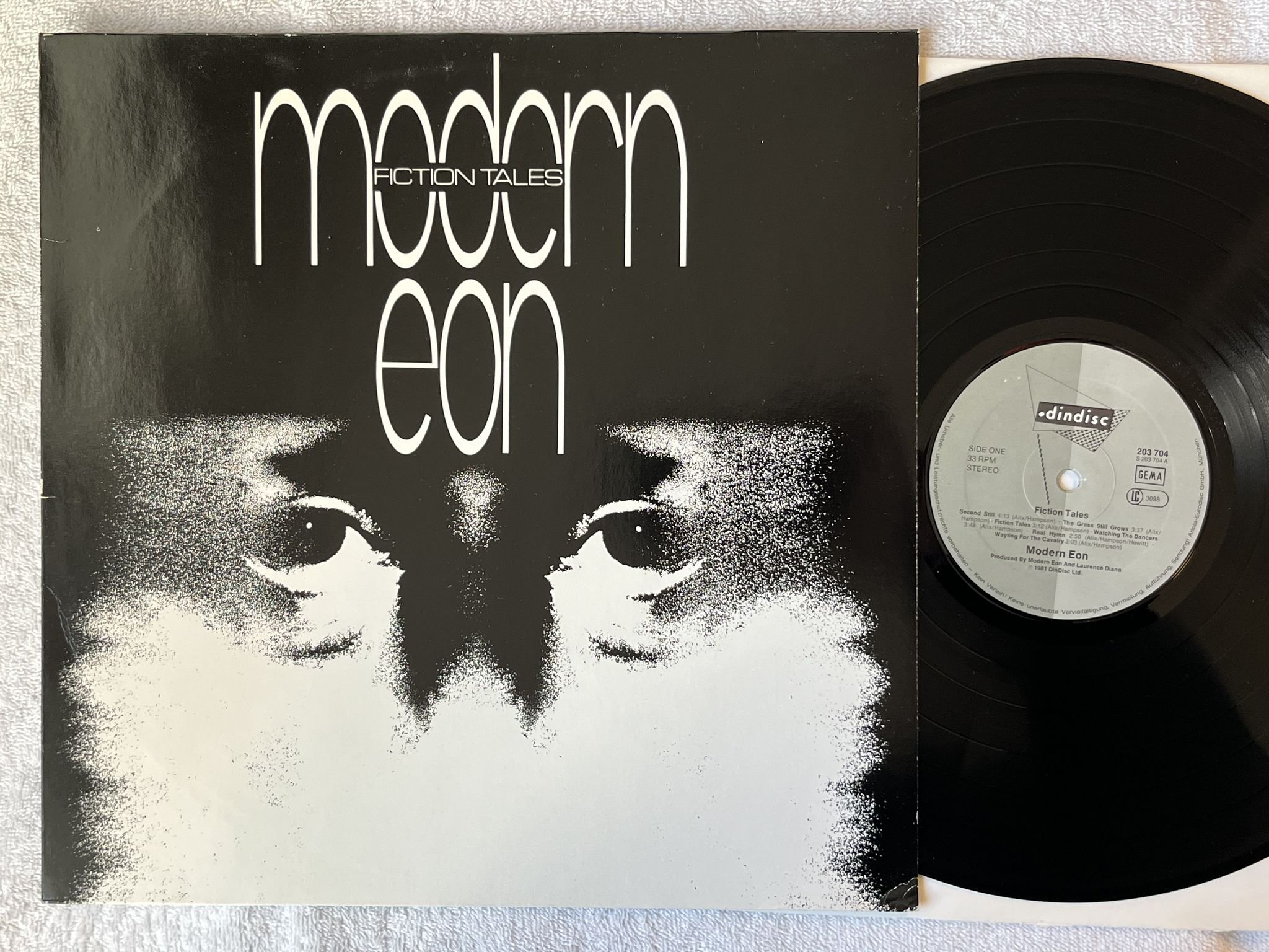 Omslagsbild för skivan MODERN EON Fiction Tales LP -81 DinDISC 203704
