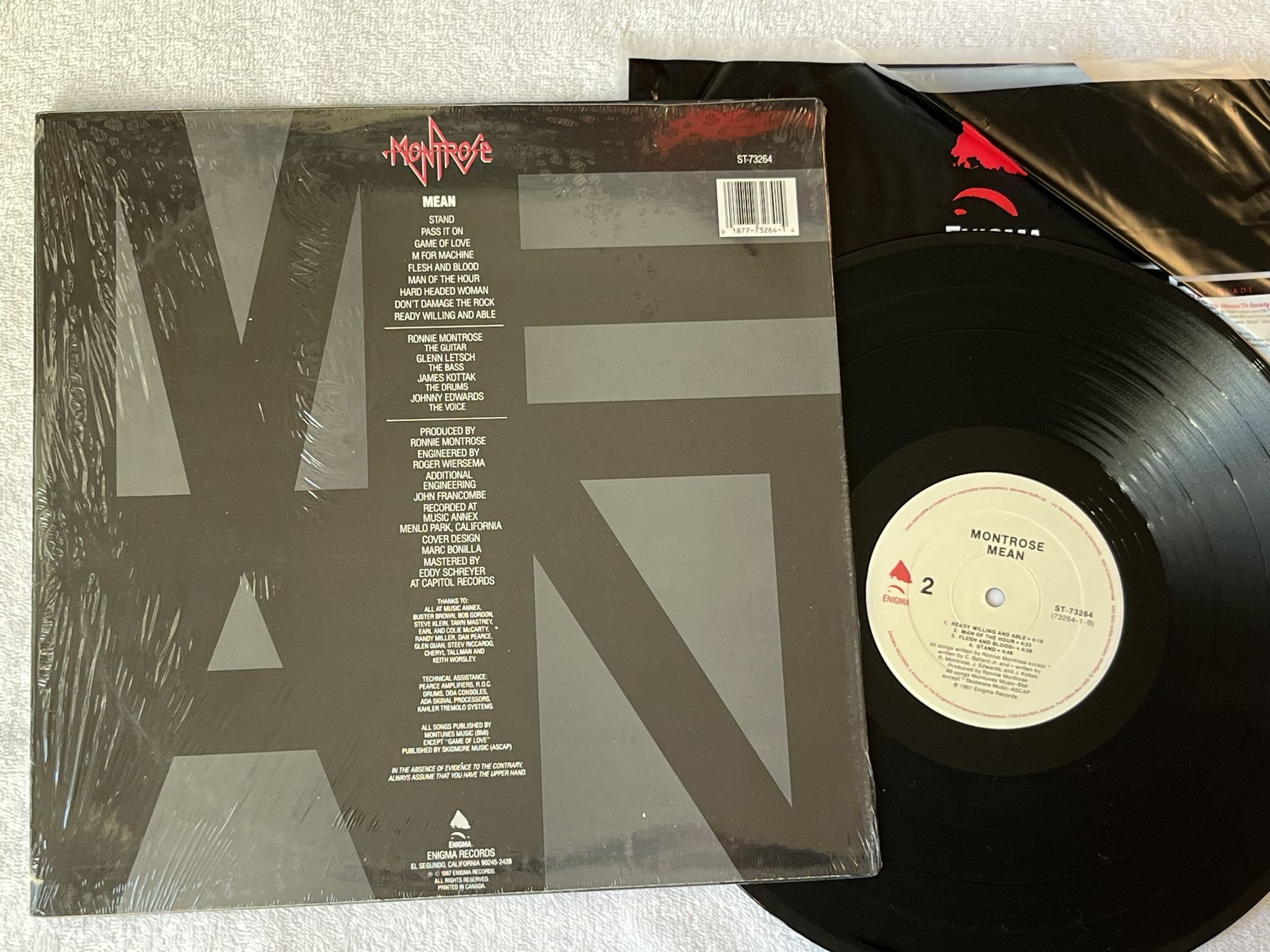 Omslagsbild för skivan MONTROSE mean LP -87 US ENIGMA ST-732645