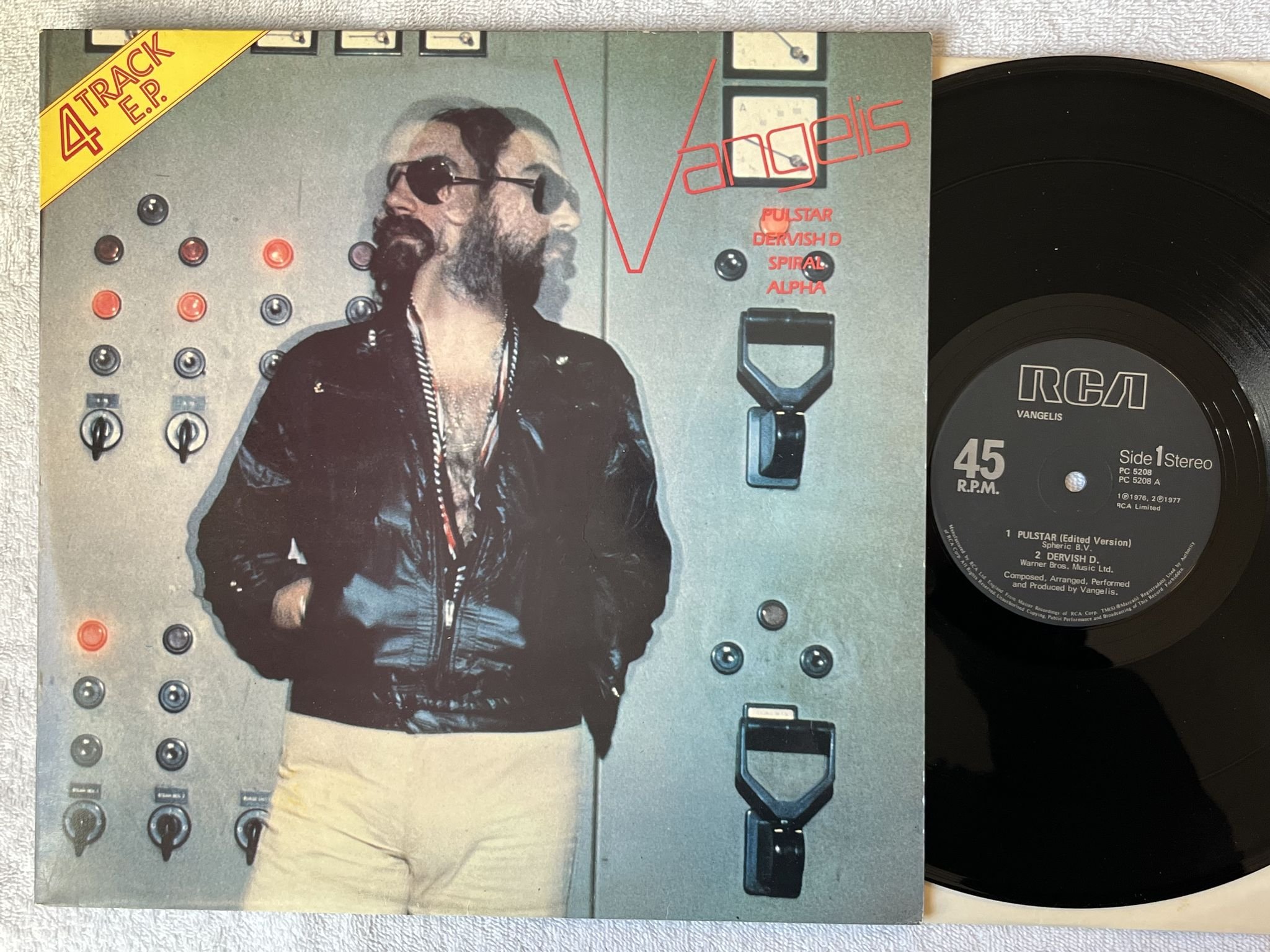 Omslagsbild för skivan VANGELIS 4 Track E.P. 12" -79 UK rca pc 5208