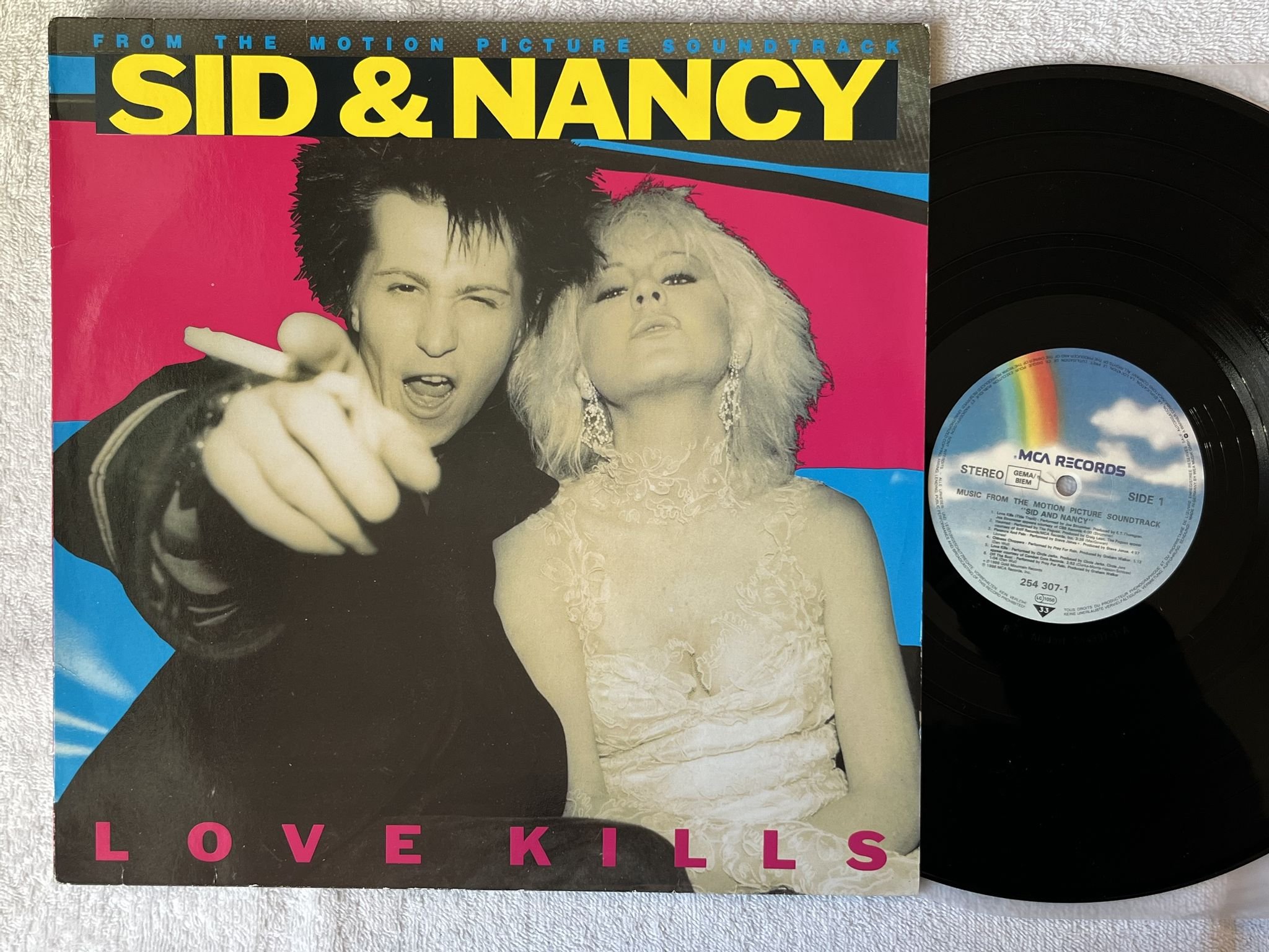 Omslagsbild för skivan V/A Sid & Nancy LP -86 Ger MCA 254307-1 ** Soundtrack ***