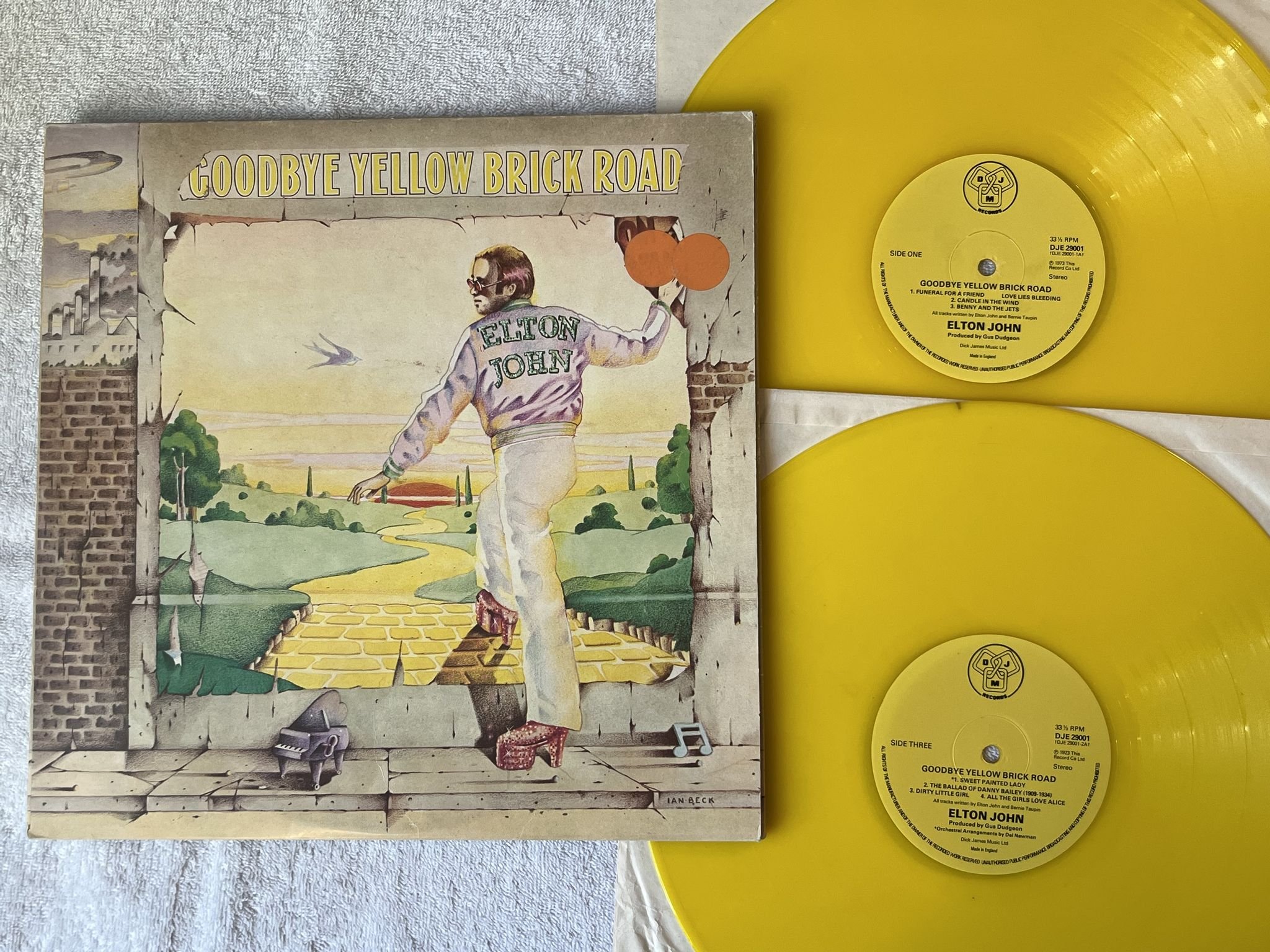 Omslagsbild för skivan ELTON JOHN goodbye yellow brick road 2xLP -73 UK DJM *** YELLOW VINYL ***