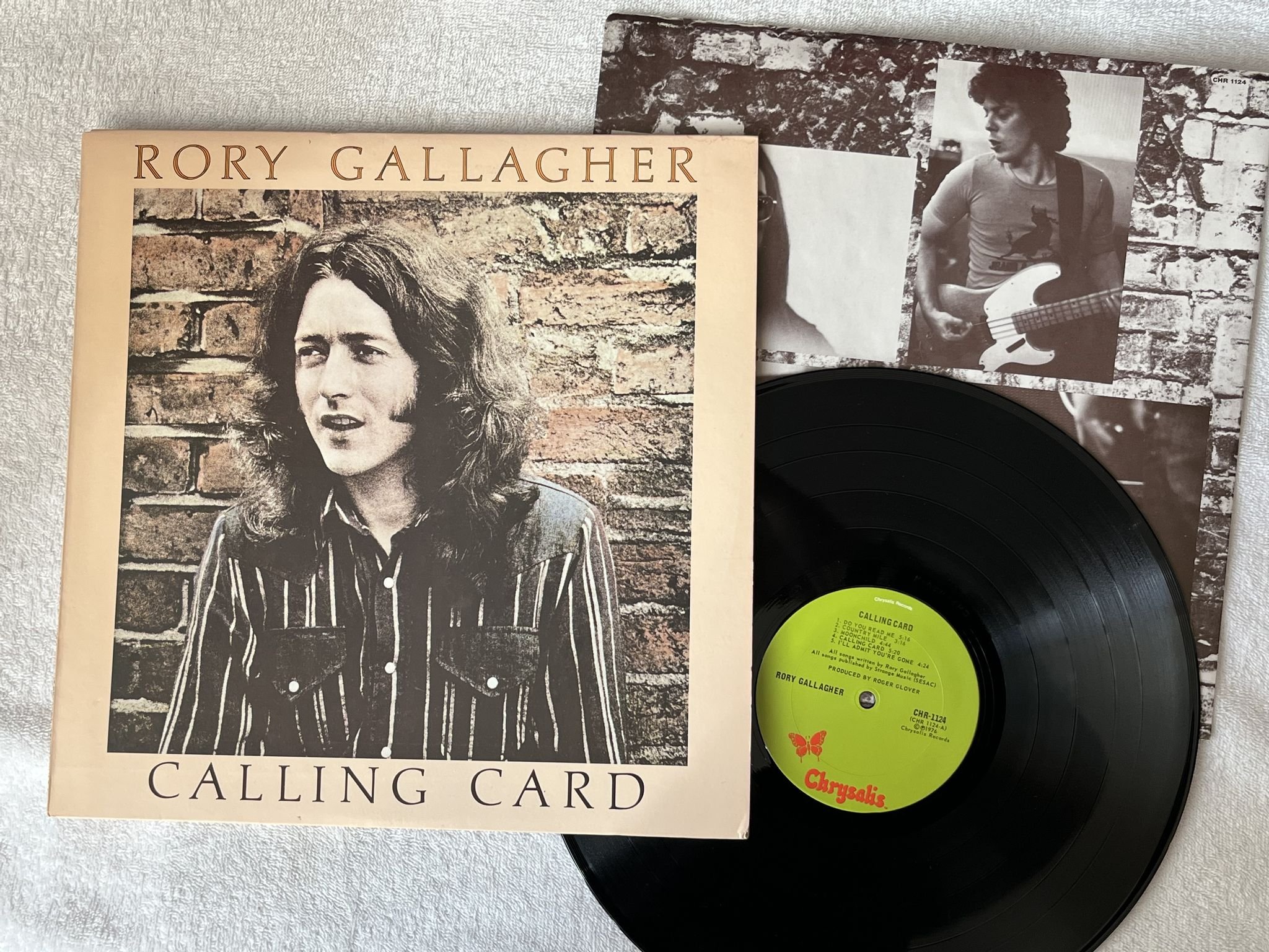 Omslagsbild för skivan RORY GALLAGHER calling card LP -76 US CHRYSALIS CHR 1124