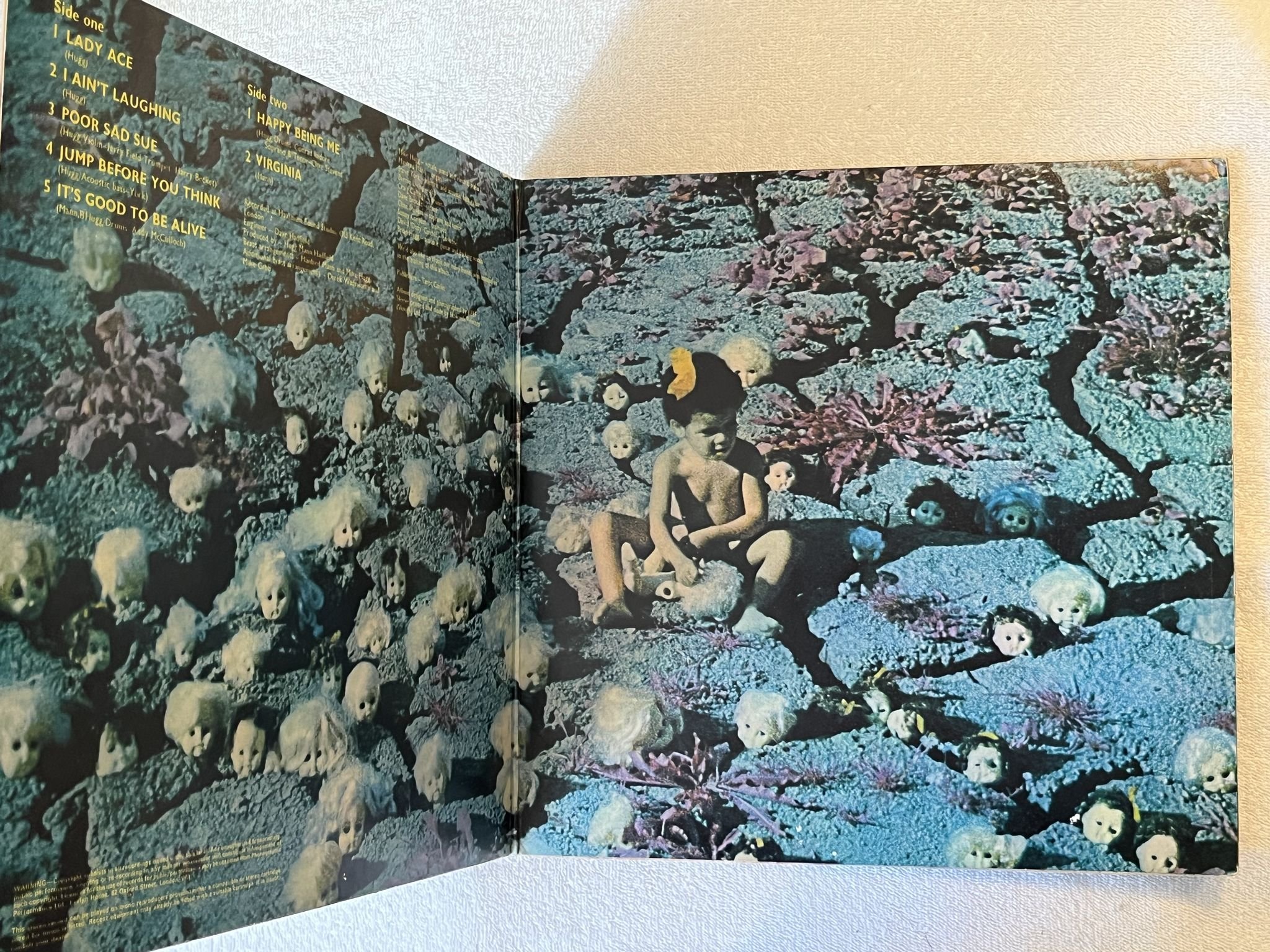 Omslagsbild för skivan MANFRED MANN CHAPTER III Volume Two LP -70 UK VERTIGO 6360012