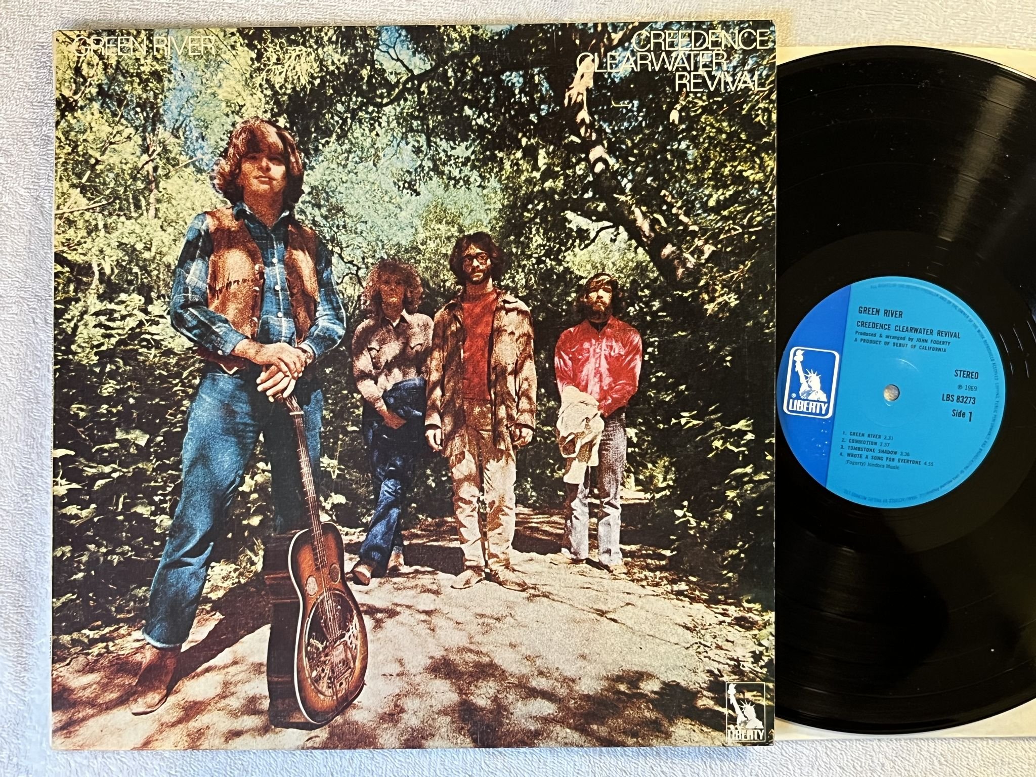 Omslagsbild för skivan CREEDENCE CLEARWATER REVIVAL green river LP -69 UK LIBERTY LBS 83273