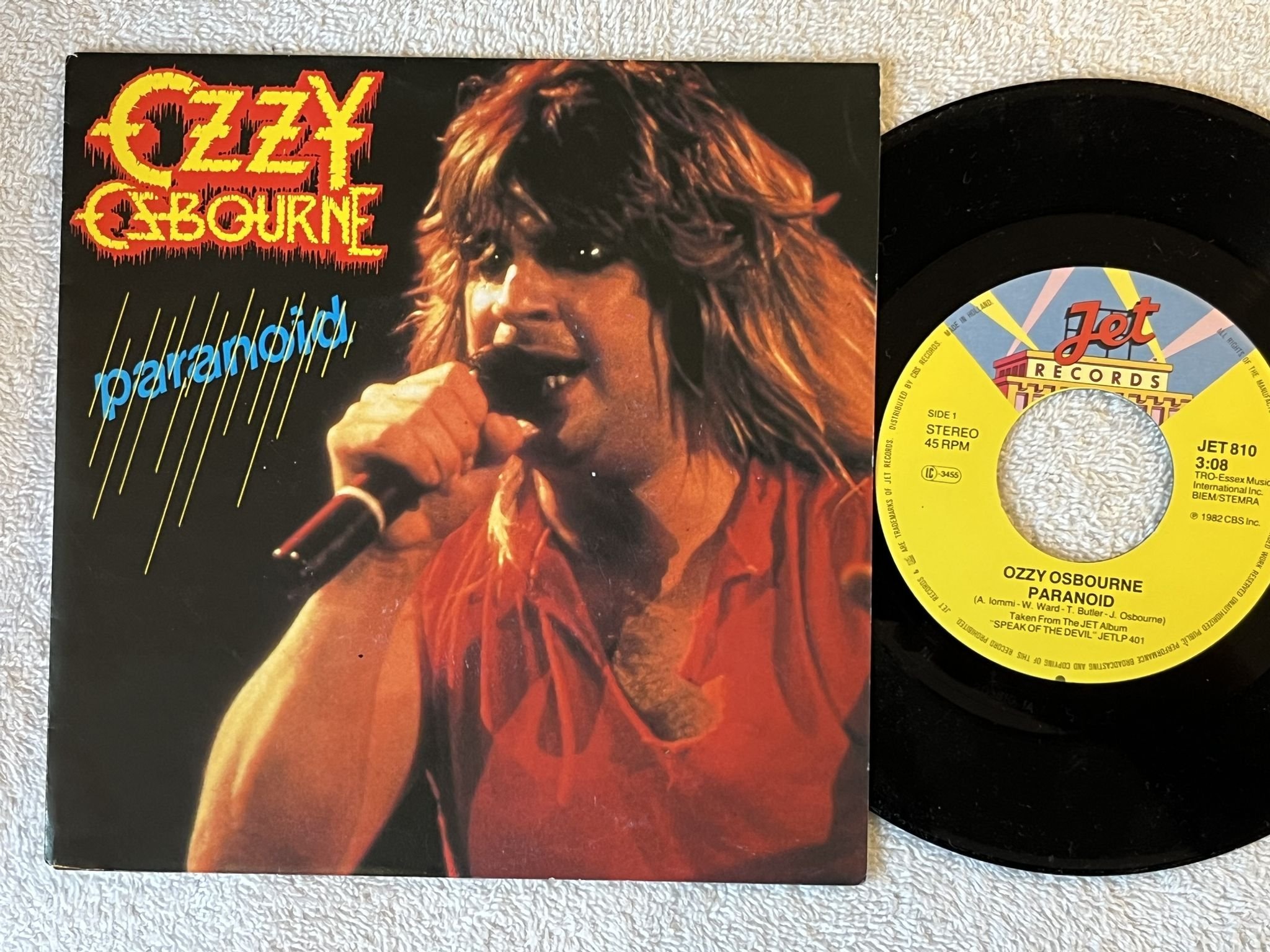 Omslagsbild för skivan OZZY OSBOURNE paranoid 7" -82 JET RECORDS JET 810