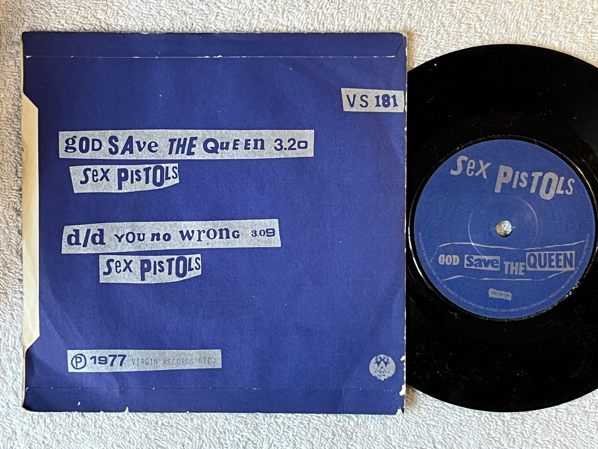 Omslagsbild för skivan SEX PISTOLS god save the queen 7" -77 UK VIRGIN VS 181