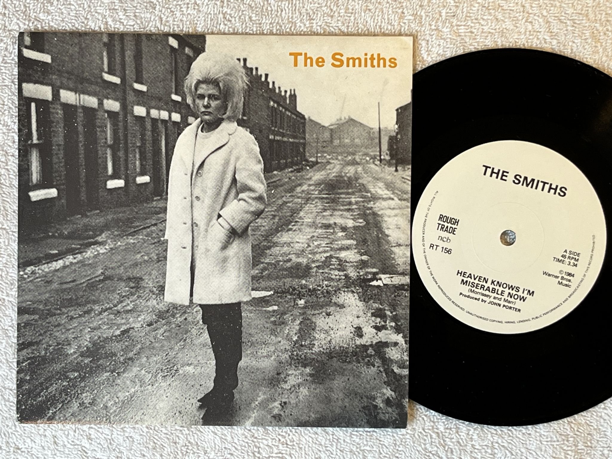 Omslagsbild för skivan THE SMITHS Heaven Knows I'm Miserable Now 7" -84 ncb ROUGH TRADE RT 156