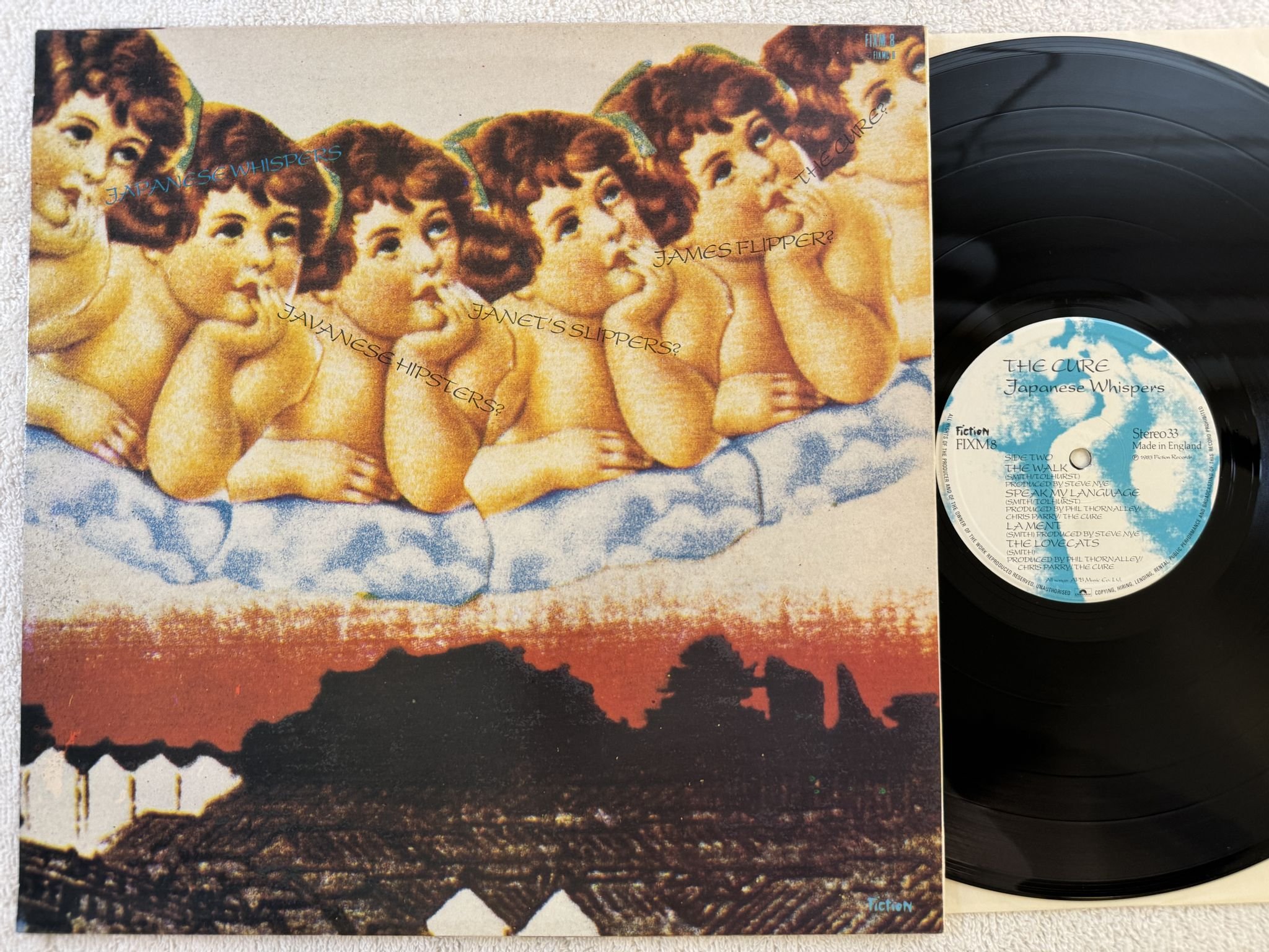 Omslagsbild för skivan THE CURE japanese whispers LP -83 UK FICTION FIXM8