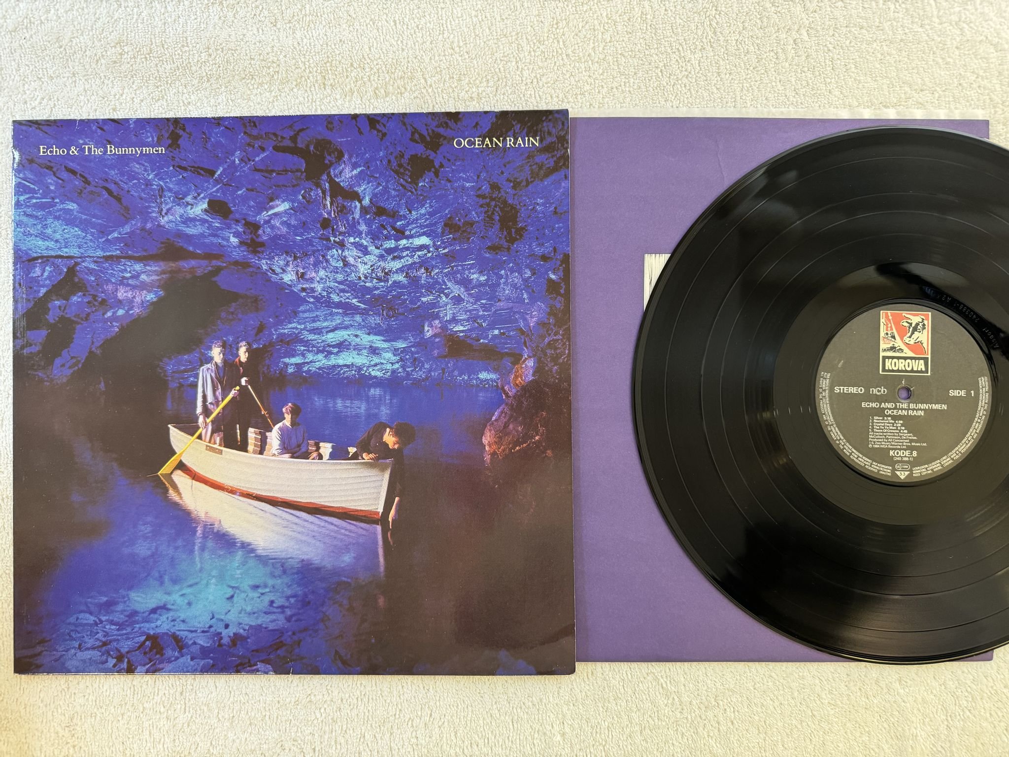 Omslagsbild för skivan ECHO & THE BUNNYMEN ocean rain LP -84 ncb KOROVA KODE 8