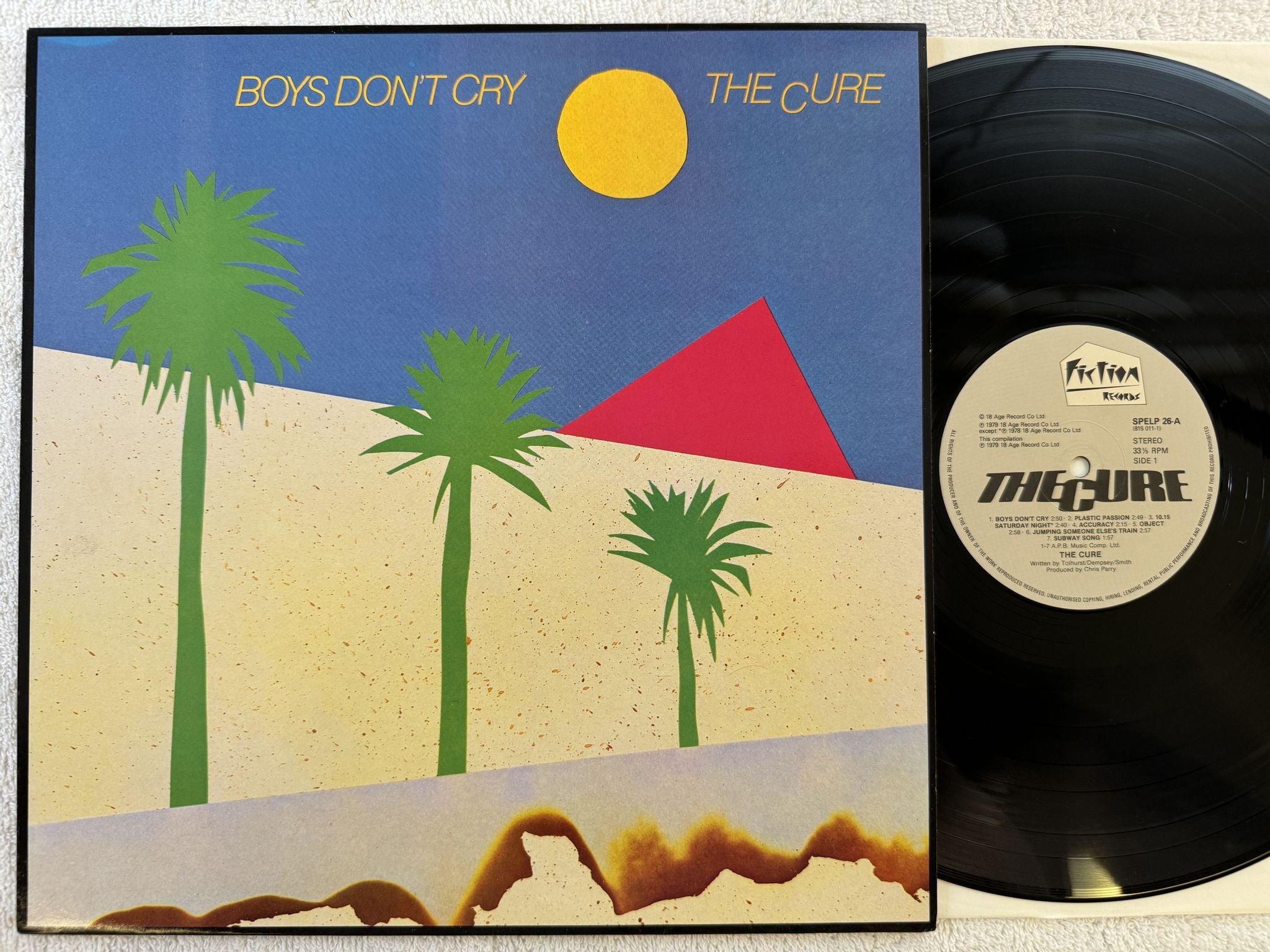 Omslagsbild för skivan THE CURE boys don't cry LP -79 UK FICTION SPELP 26