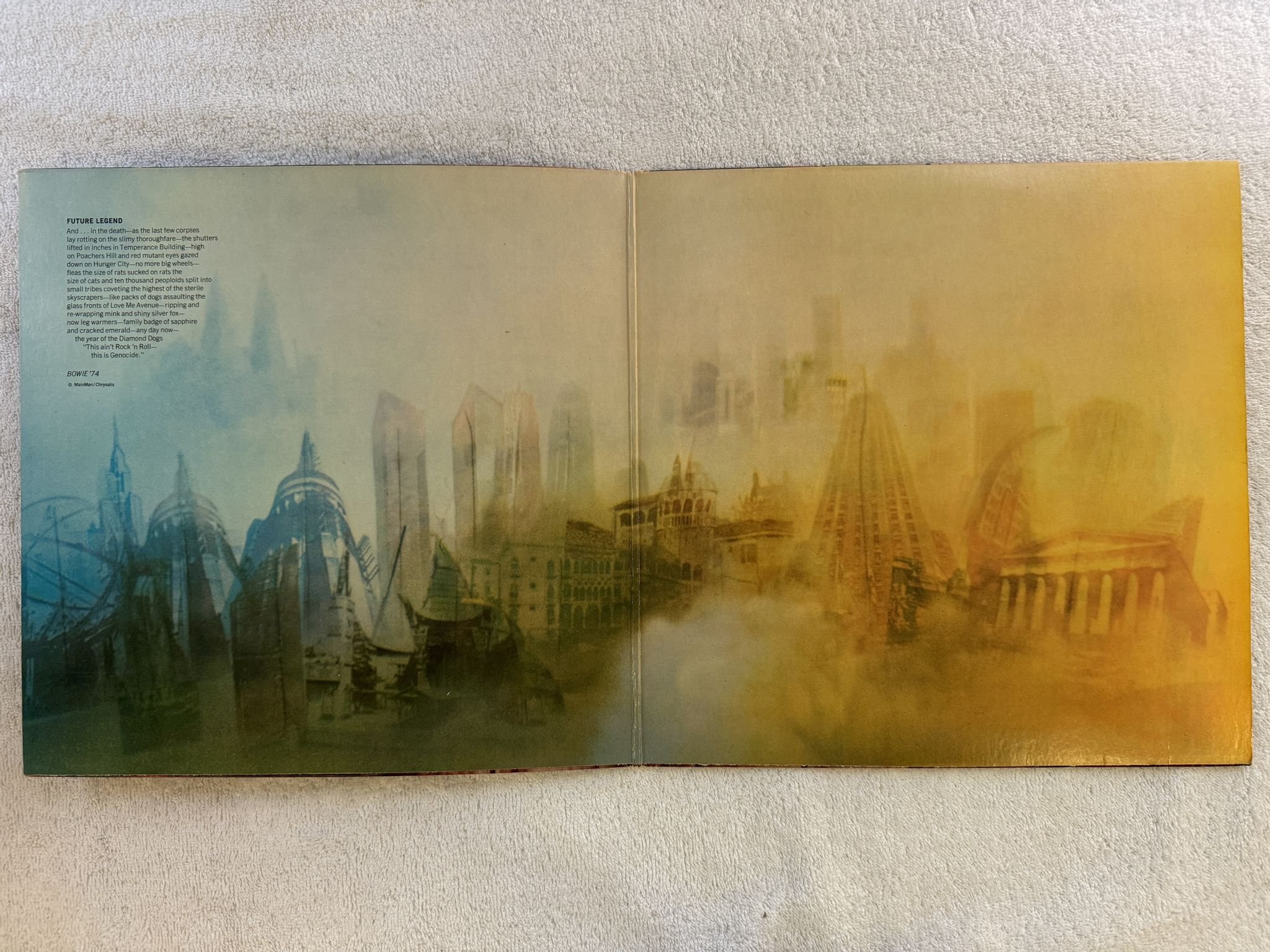 Omslagsbild för skivan DAVID BOWIE diamond dogs LP -74 US RCA CPL1 0576