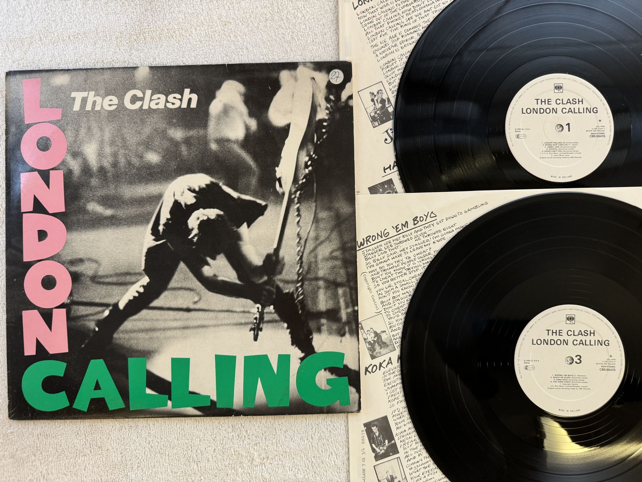 Omslagsbild för skivan THE CLASH London calling 2xLP -79 Hol CBS 88478