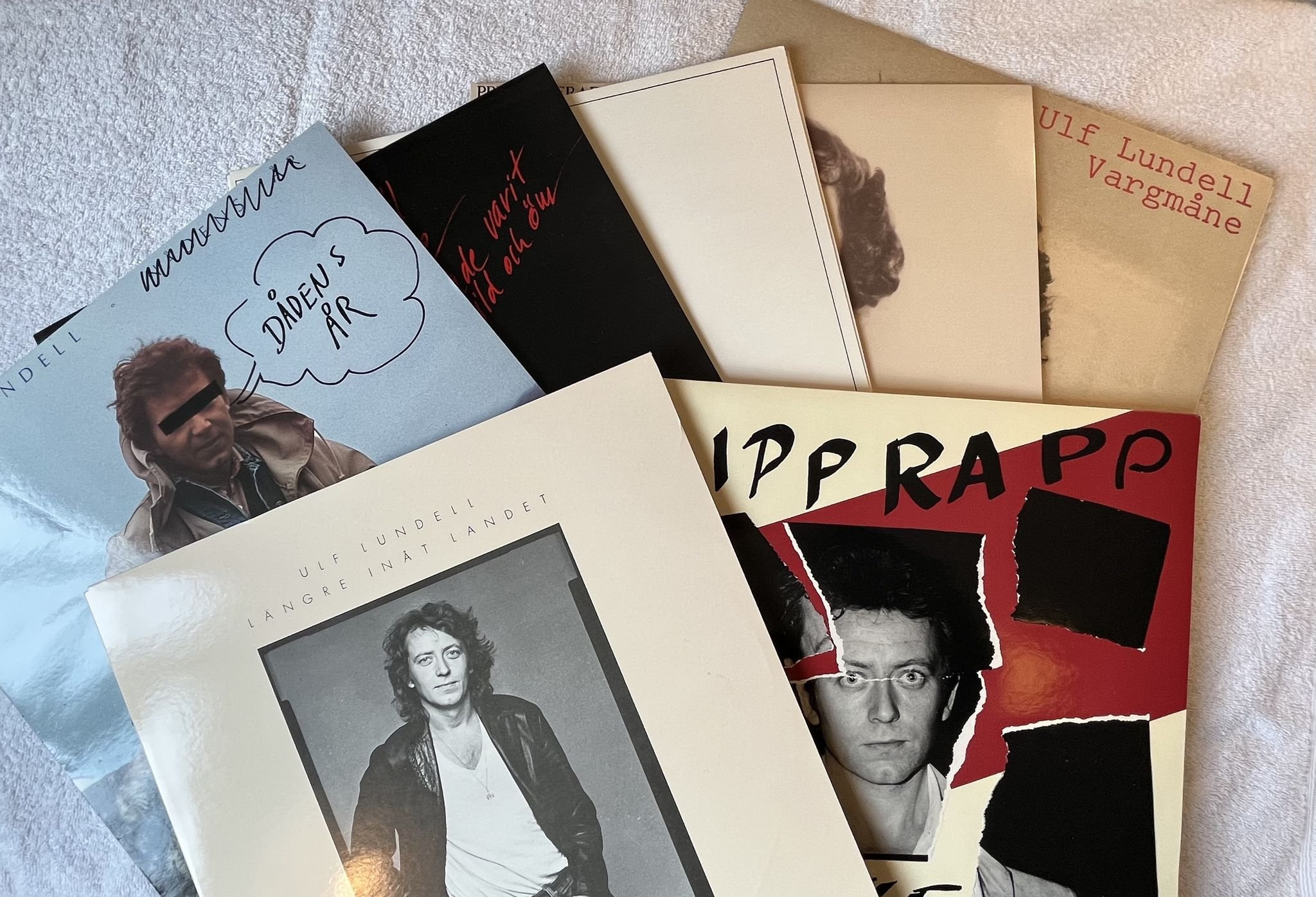 Omslagsbild för skivan ULF LUNDELL Innan Jag Anfölls Av Indianerna 1975-1981 BOX SET -81 EMI U.L.1